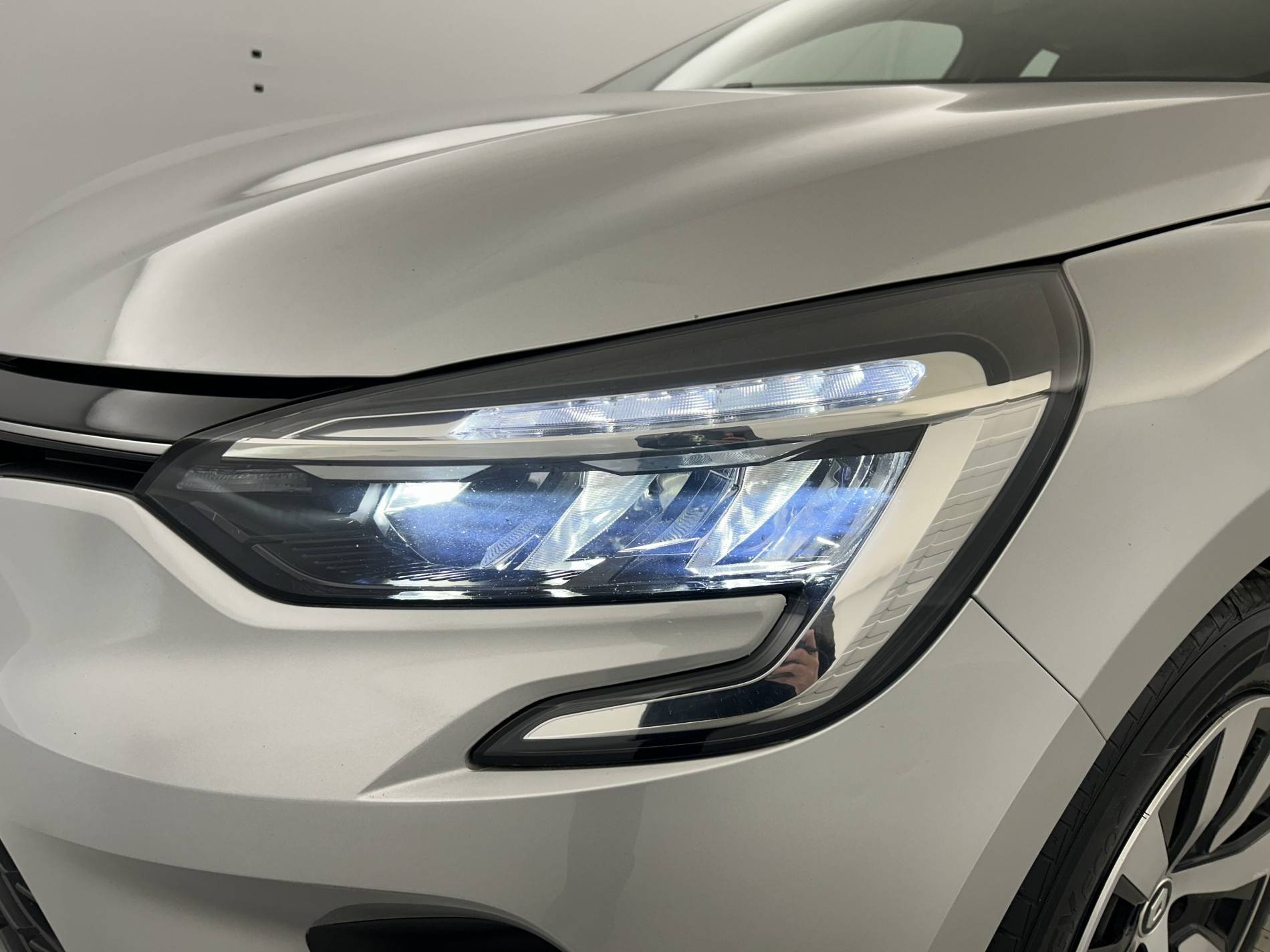 Vente en ligne Renault Clio 5 Clio TCe 90 au prix de 13 790 €