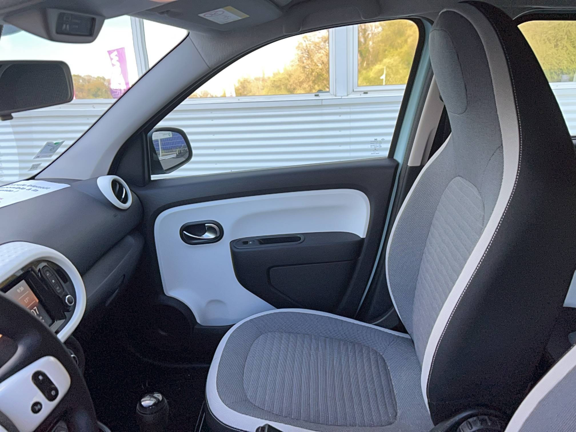 Vente en ligne Renault Twingo 3  SCe 65 au prix de 14 590 €