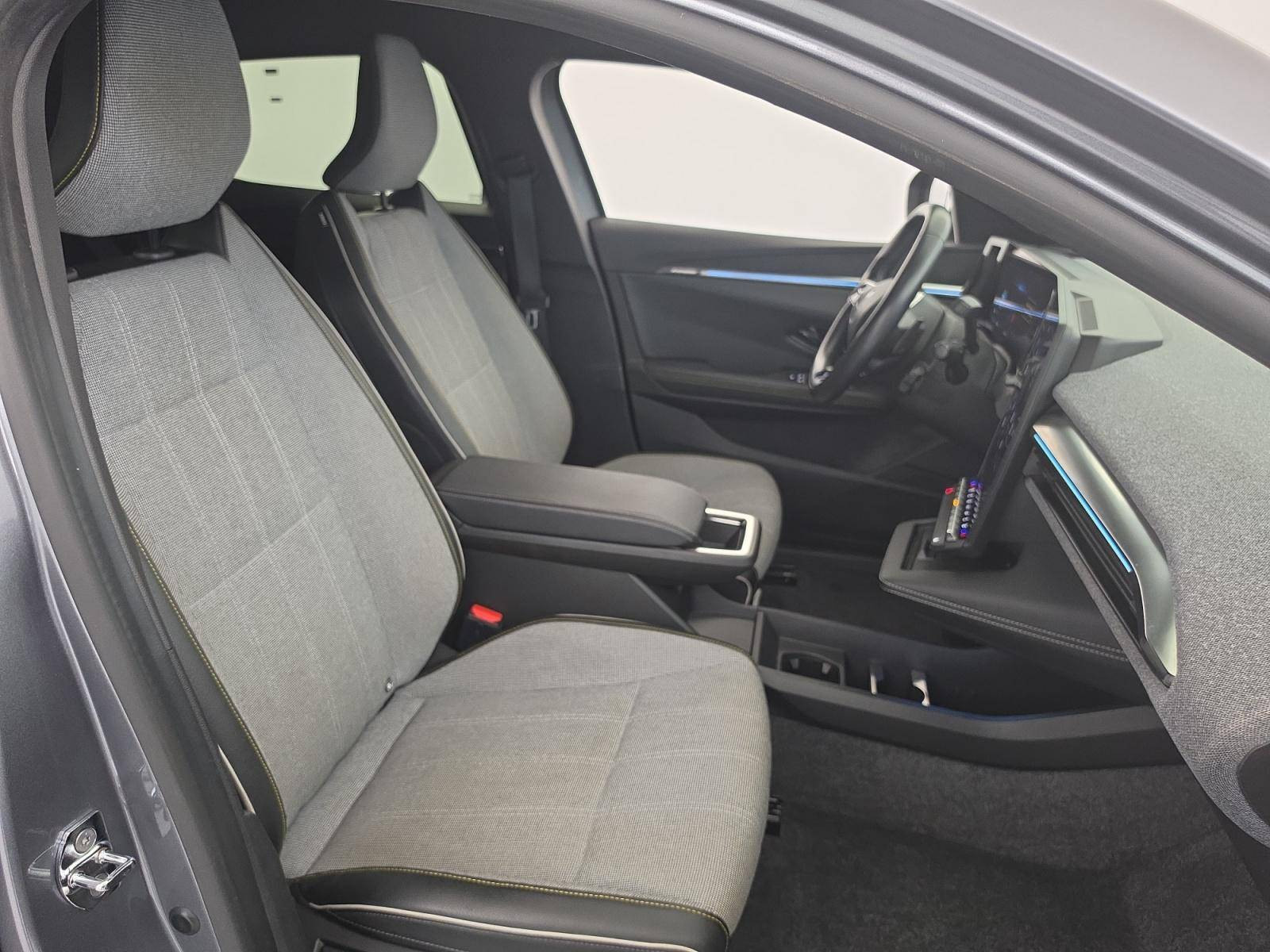 Vente en ligne Renault Megane E-Tech  EV40 130ch standard charge au prix de 18 490 €