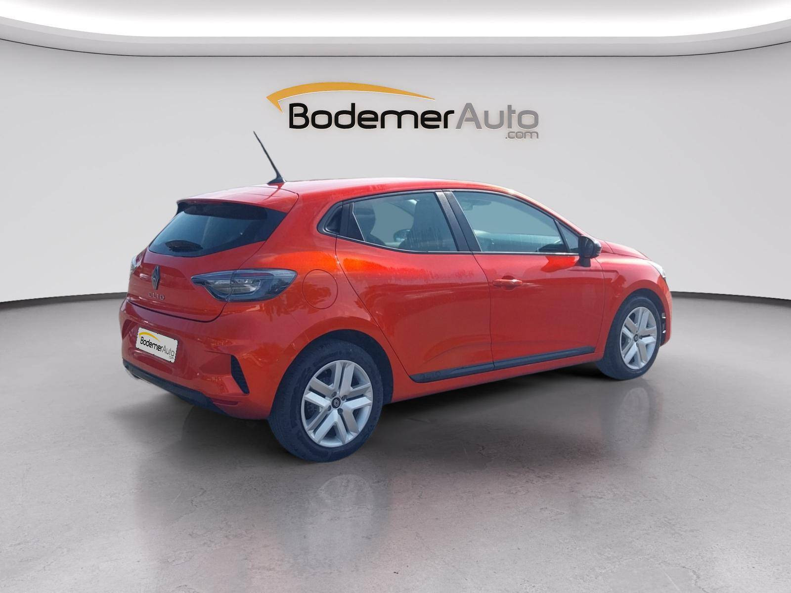 Vente en ligne Renault Clio 5 Clio TCe 90 au prix de 14 900 €