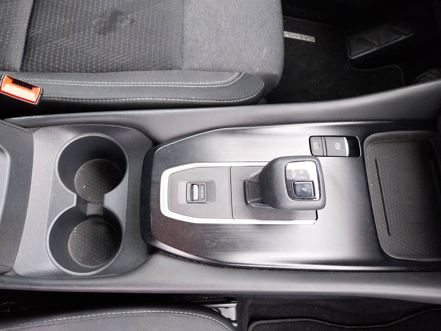 Vente en ligne Nissan Qashqai Qashqai Mild Hybrid 158 ch Xtronic au prix de 21 990 €