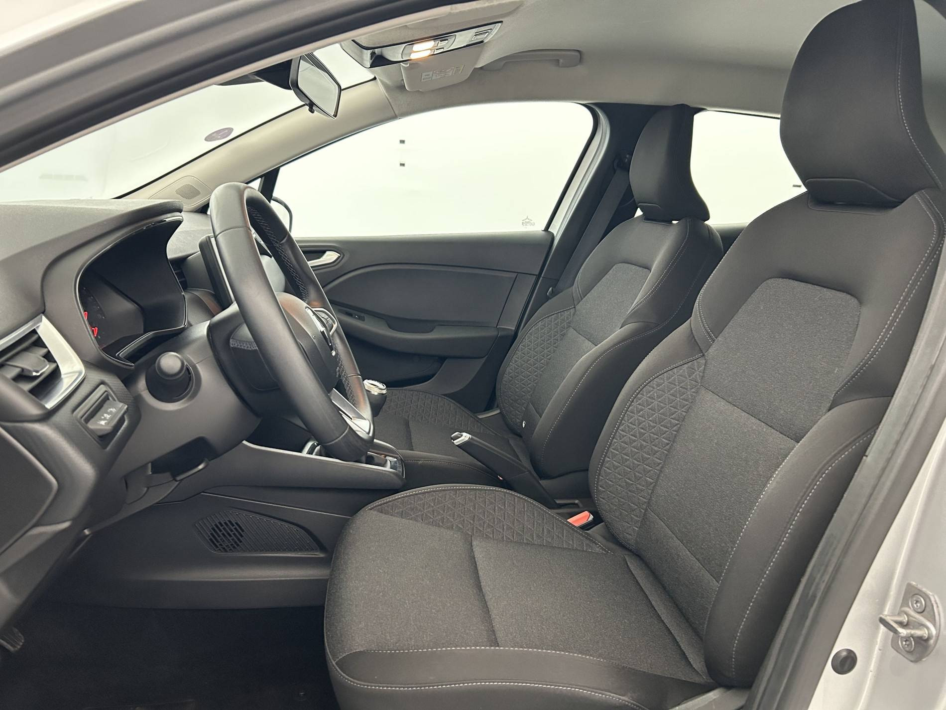 Vente en ligne Renault Clio 5 Clio TCe 90 au prix de 13 990 €