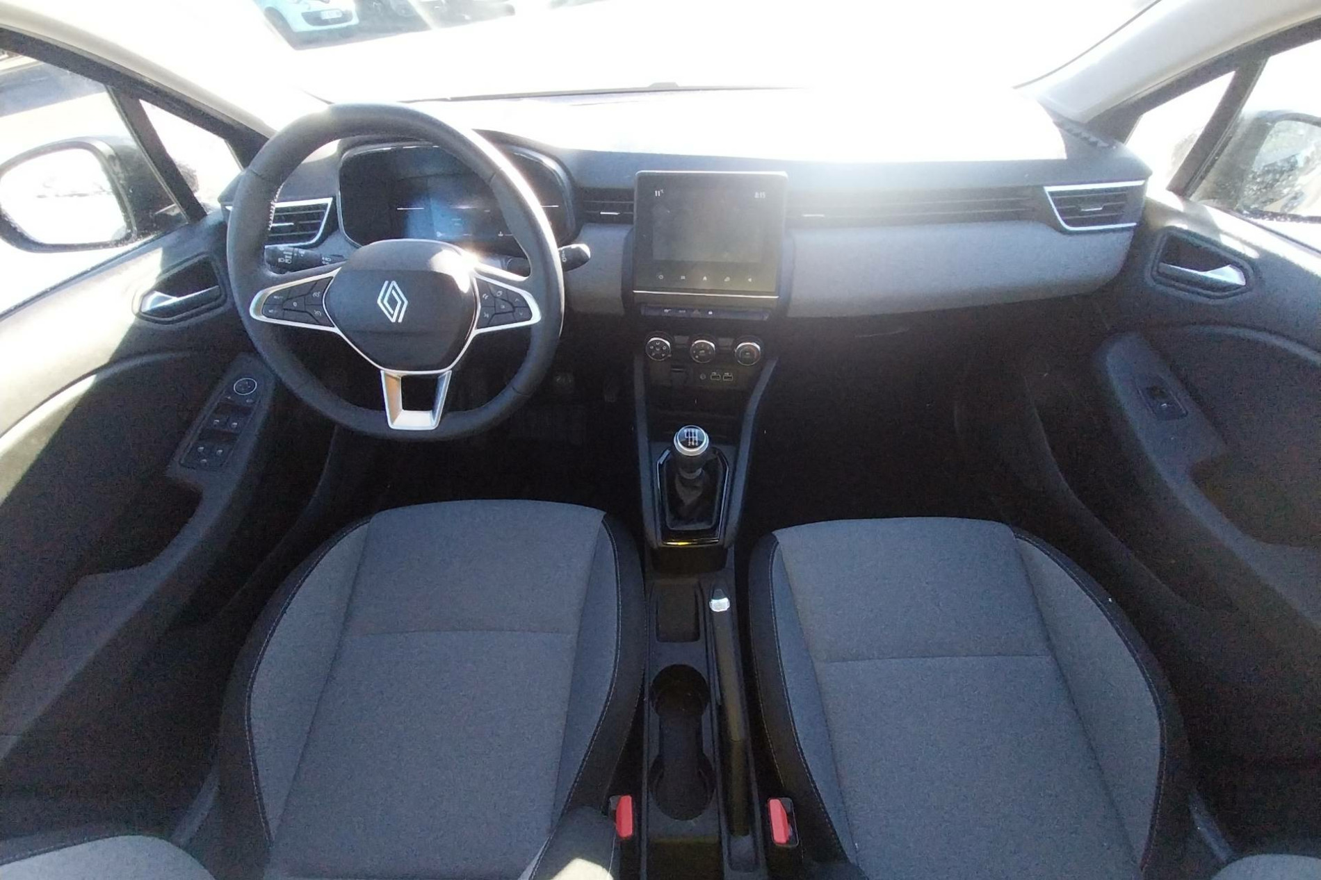Vente en ligne Renault Clio 5 Clio Blue dCi 100 ch GSR2 au prix de 18 340 €