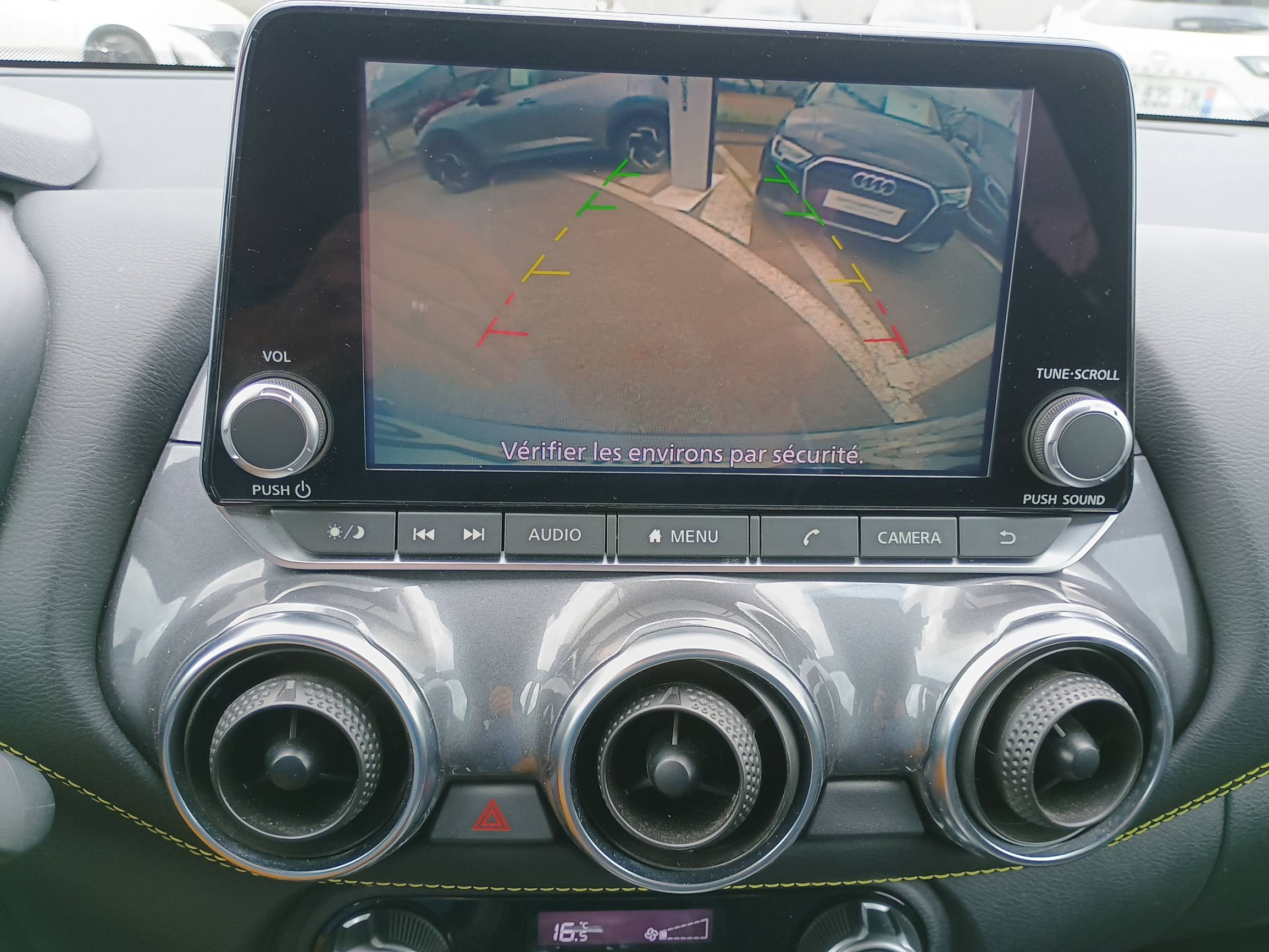 Vente en ligne Nissan Juke F16A KIIRO DIG-T 114 DCT7 au prix de 19 990 €