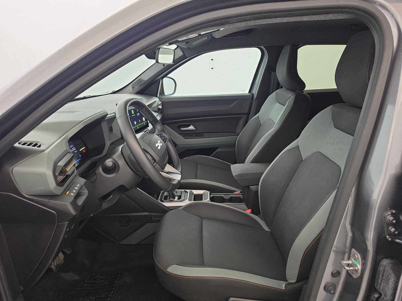 Vente en ligne Dacia Duster  Hybrid 140 au prix de 24 990 €