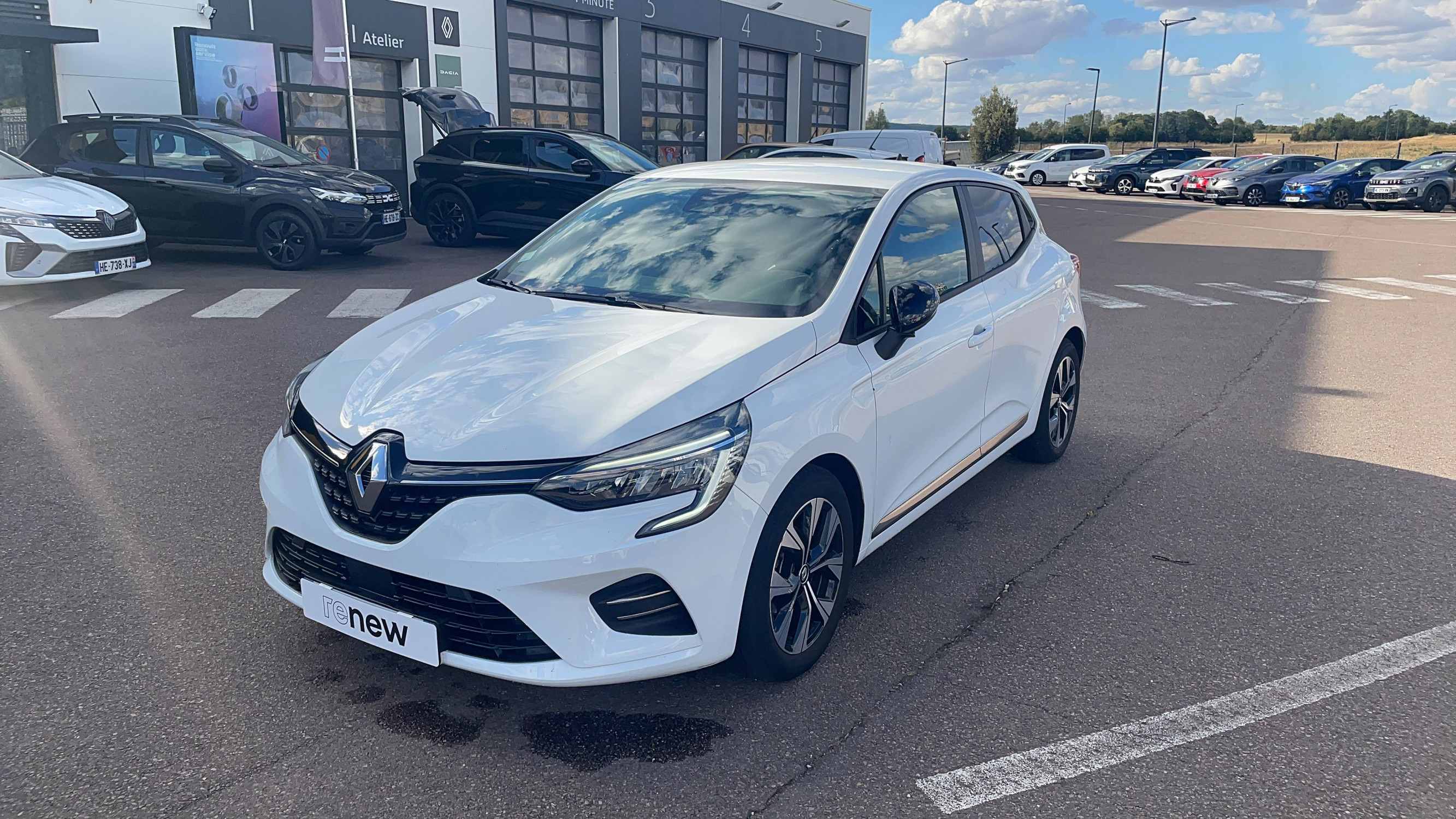 Vente en ligne Renault Clio 5 Clio TCe 100 GPL au prix de 14 990 €