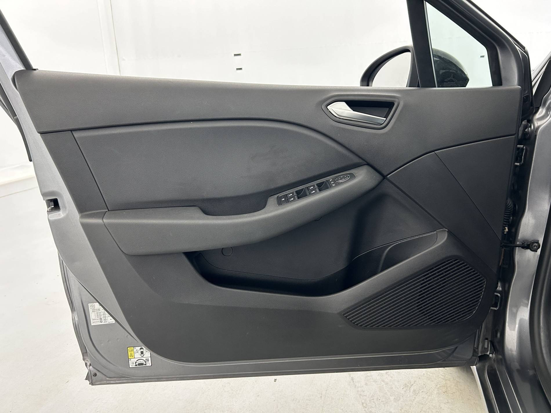 Vente en ligne Renault Clio 5 Clio TCe 90 au prix de 14 990 €