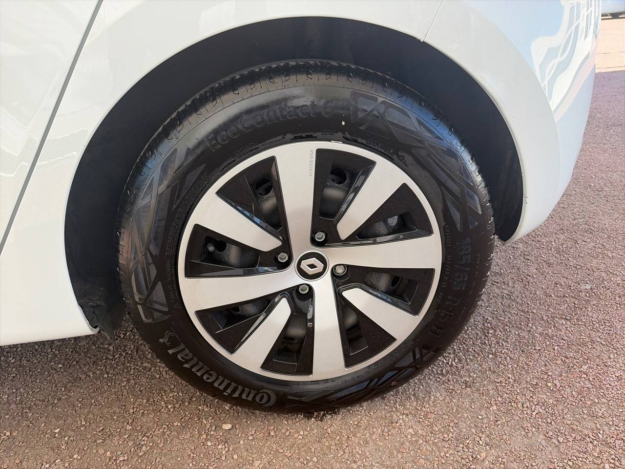 Vente en ligne Renault Clio 5 Clio TCe 90 au prix de 13 790 €