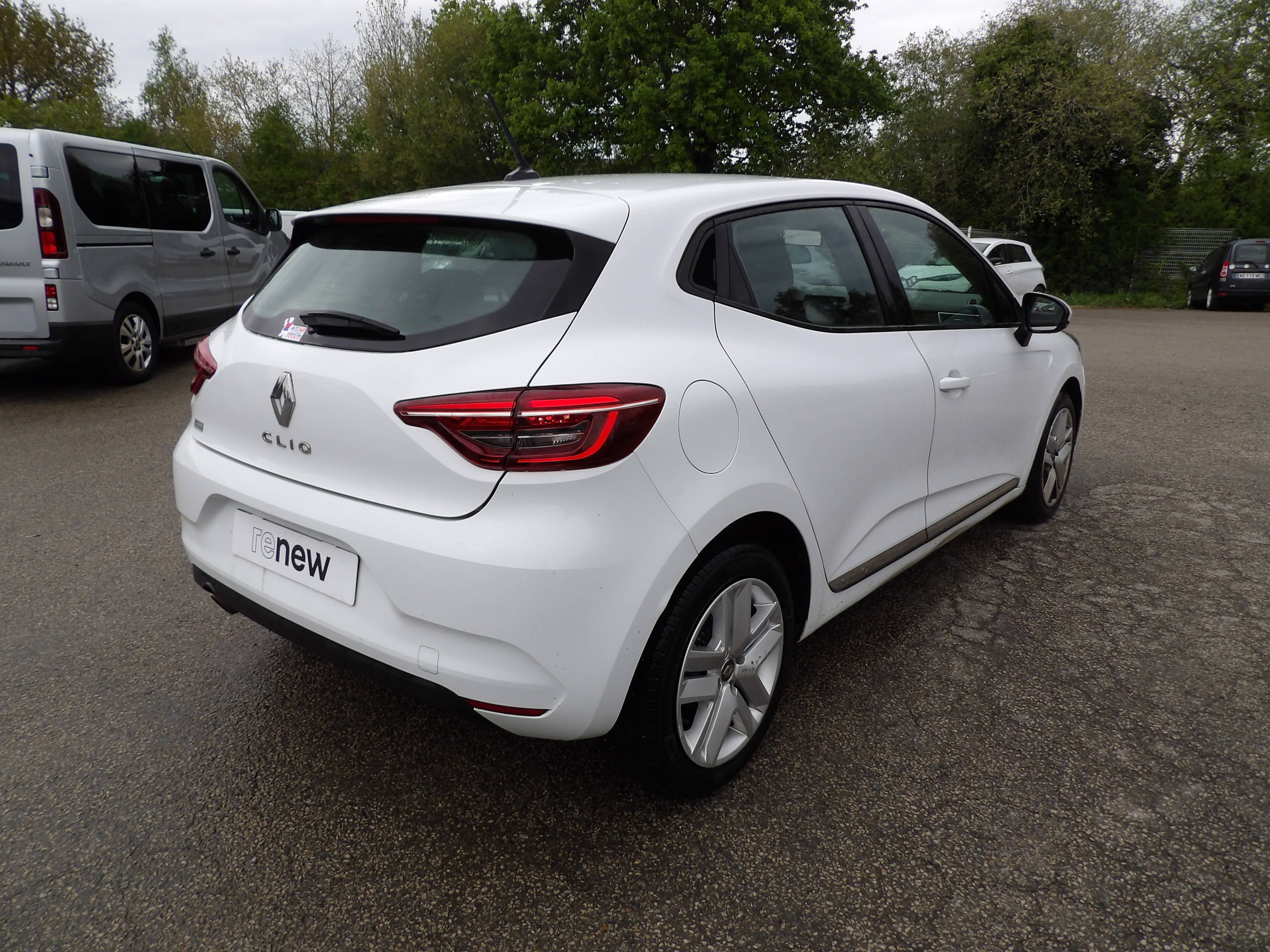 Vente en ligne Renault Clio 5 Clio SCe 65 - 21N au prix de 10 999 €