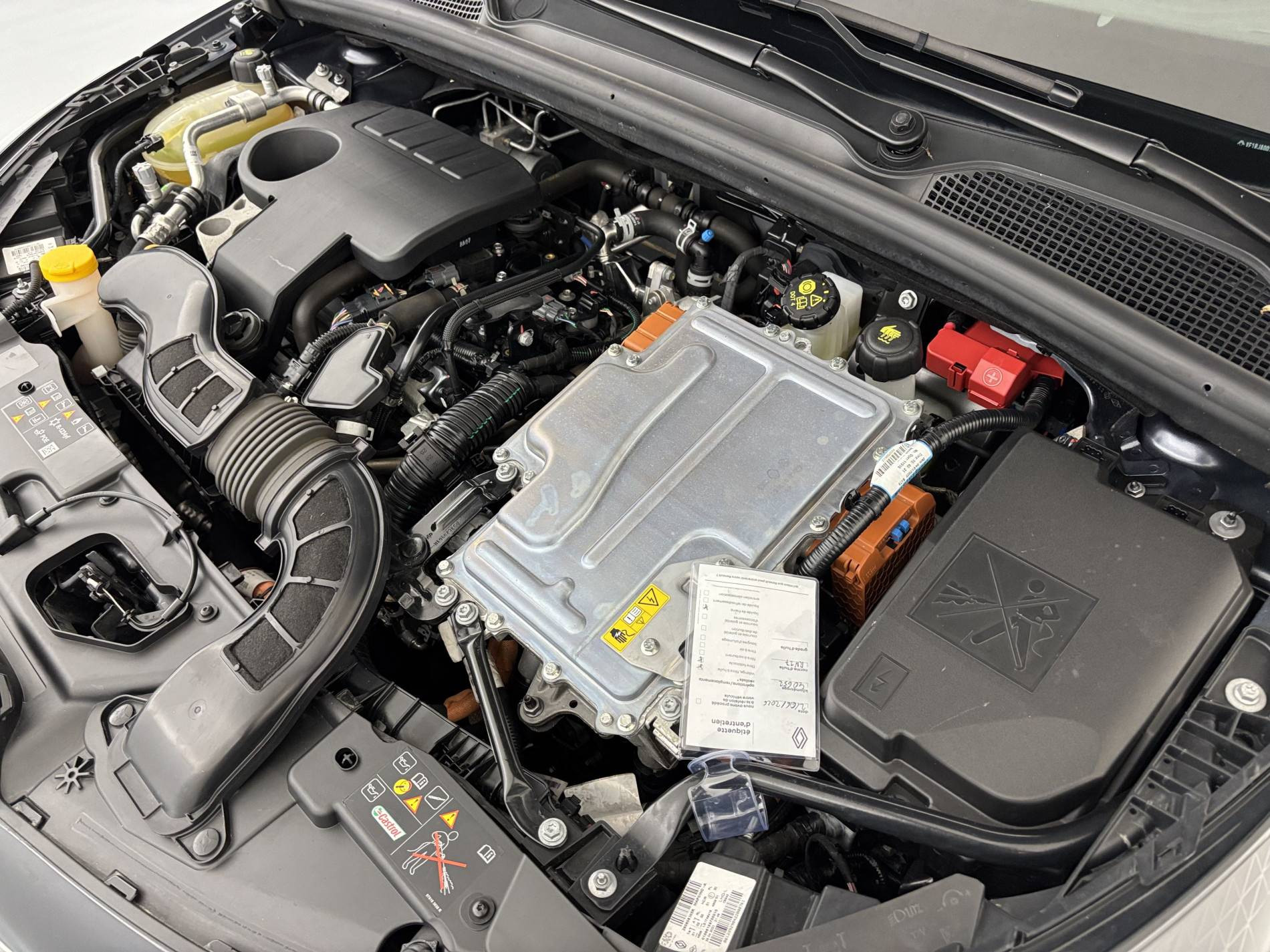 Vente en ligne Renault Clio 5 Clio E-Tech 140 - 21N au prix de 17 990 €