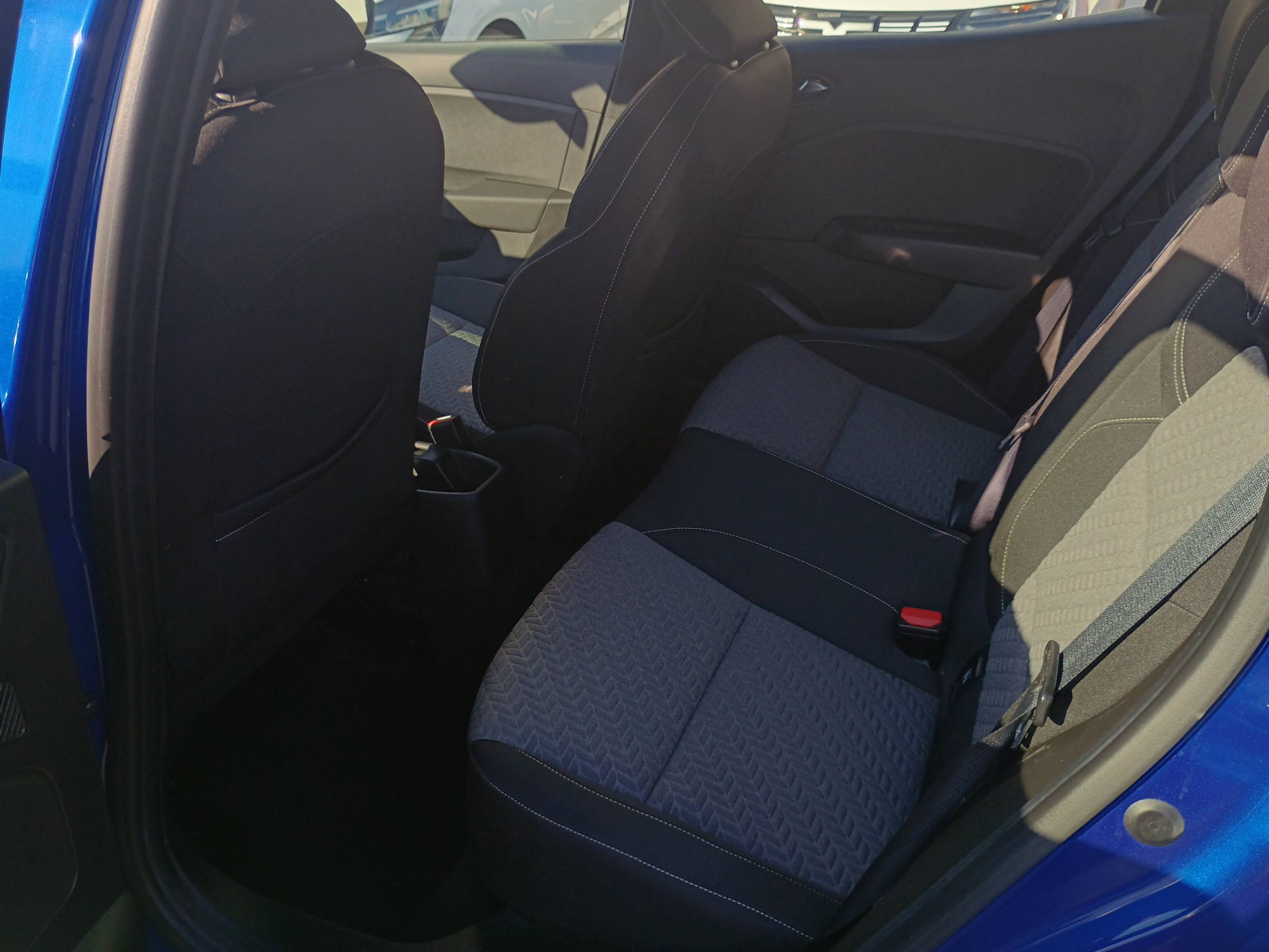 Vente en ligne Renault Clio 5 Clio TCe 90 - 21N au prix de 13 390 €