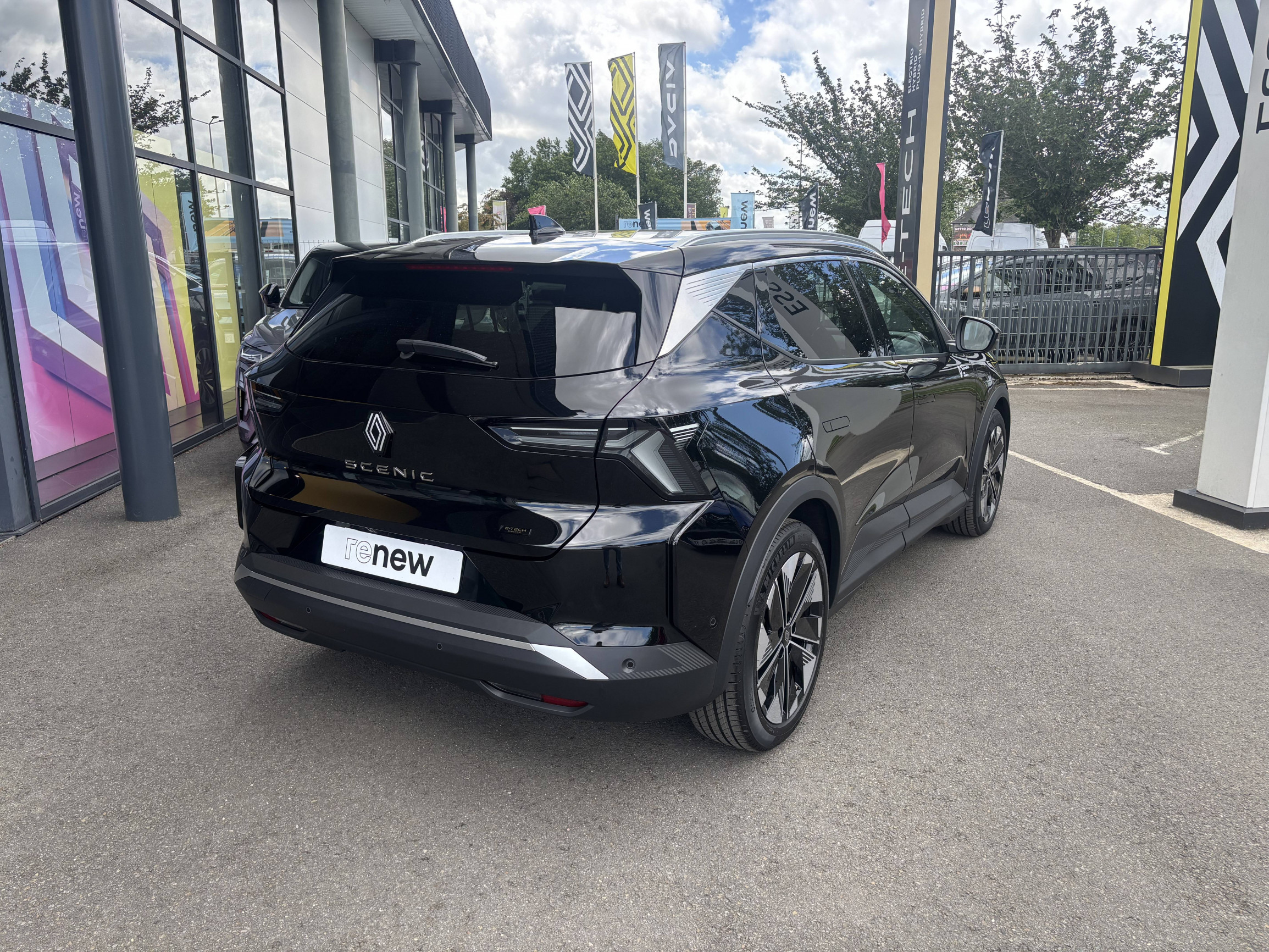Vente en ligne Renault Scenic E-Tech Scenic E-Tech électrique 220 ch grande autonomie au prix de 48 890 €
