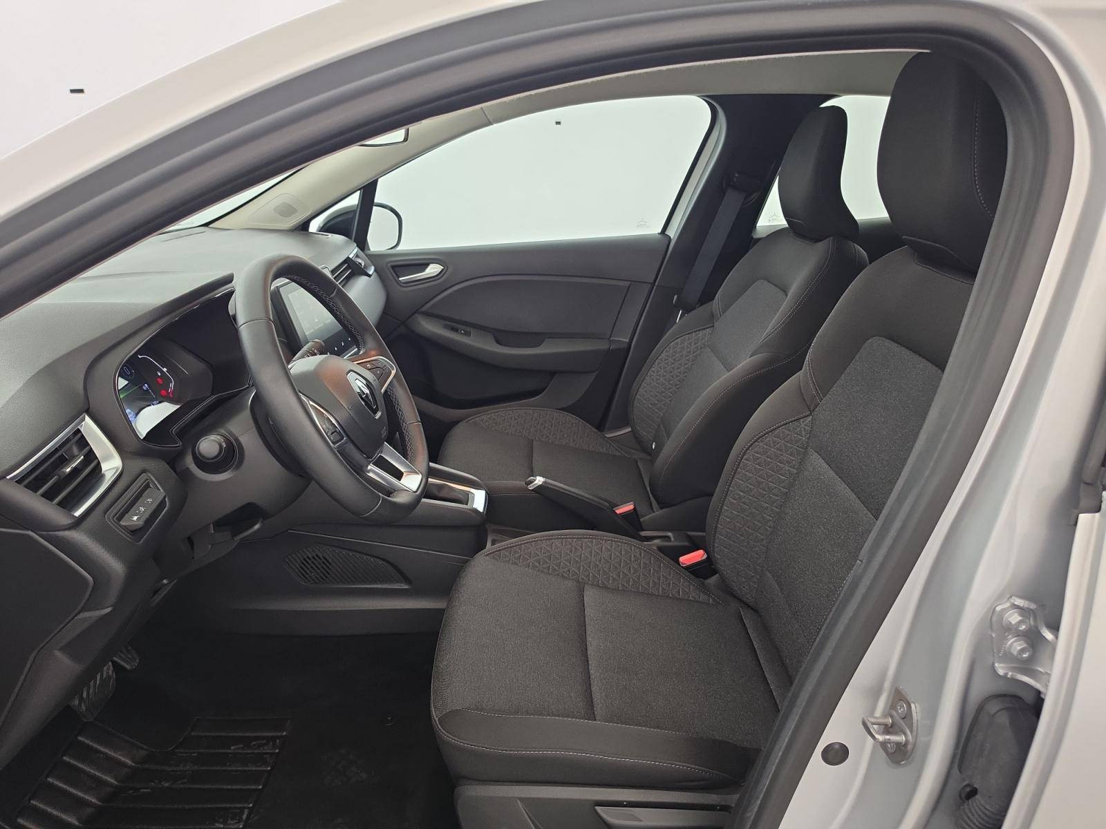 Vente en ligne Renault Clio 5 Clio E-Tech full hybrid 145 au prix de 16 590 €
