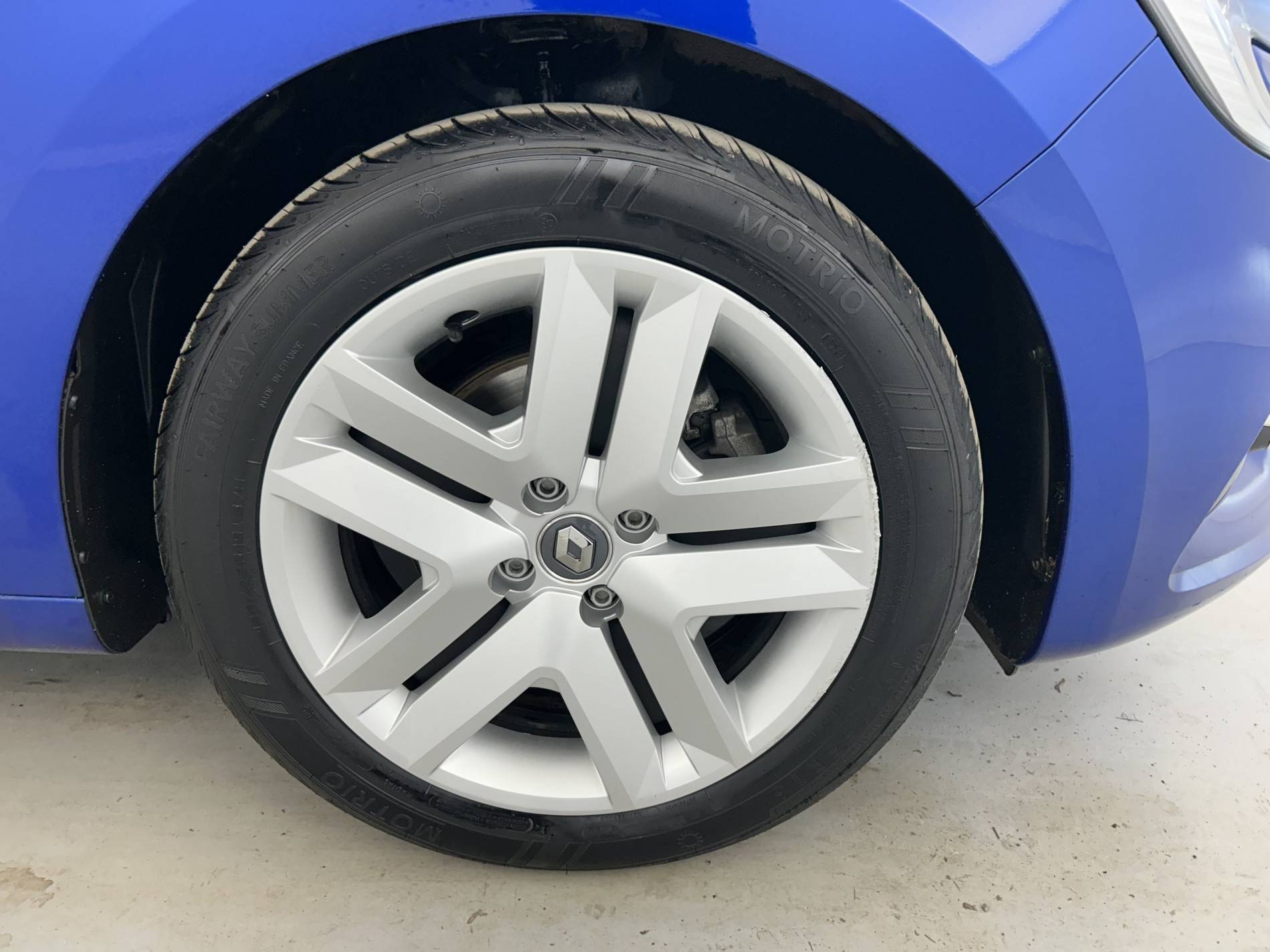 Vente en ligne Renault Clio 5 Clio Blue dCi 100 - 21N au prix de 14 990 €