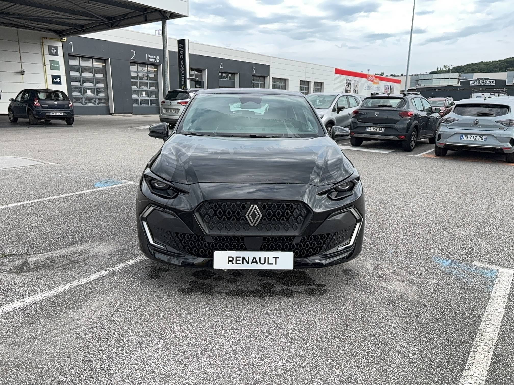 Vente en ligne Renault Clio 6 Clio TCe 115 ch au prix de 18 900 €