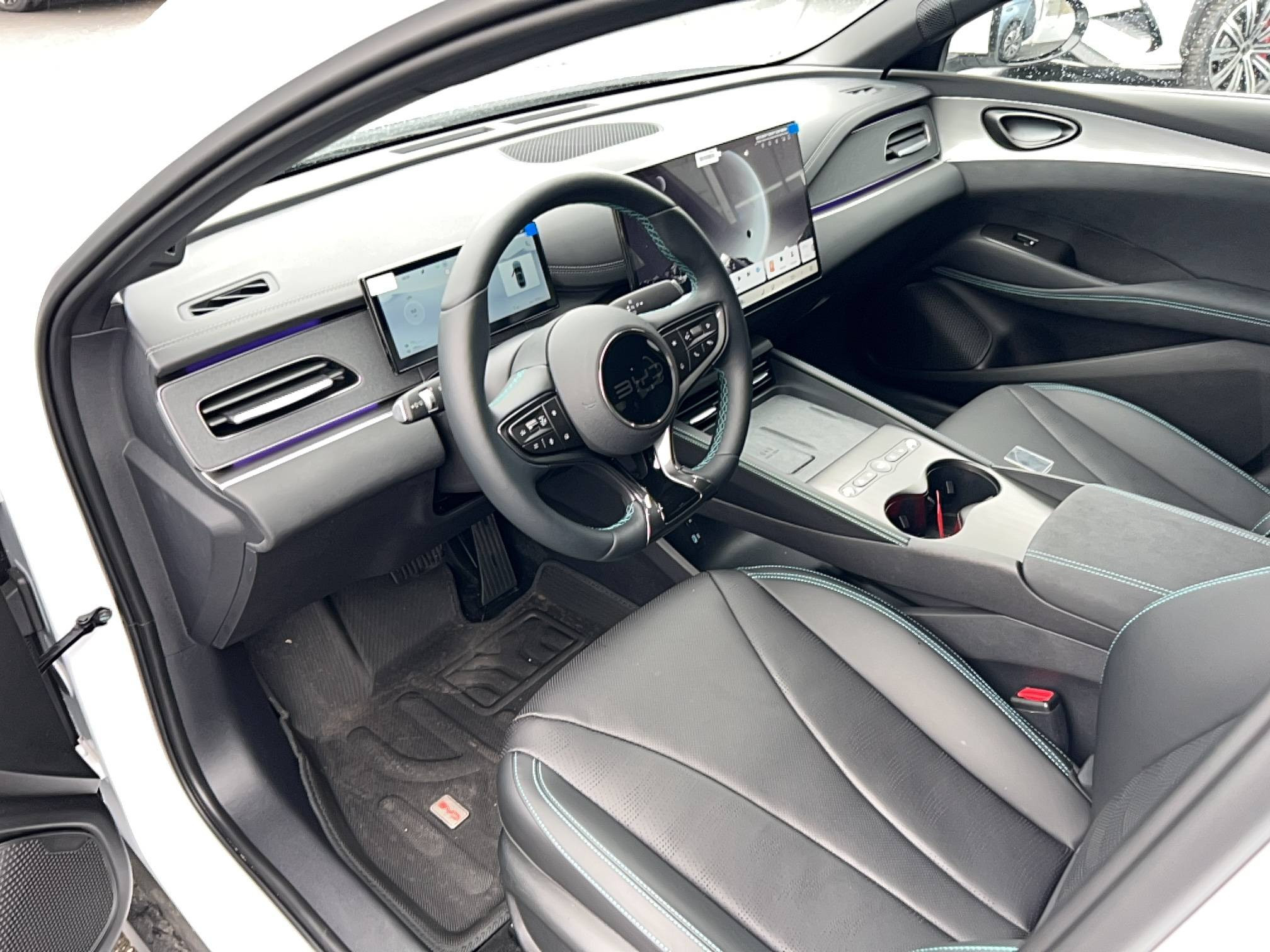 Vente en ligne Byd Seal 6 DM-i  1.5l DM-i 156 kW PHEV au prix de 37 190 €