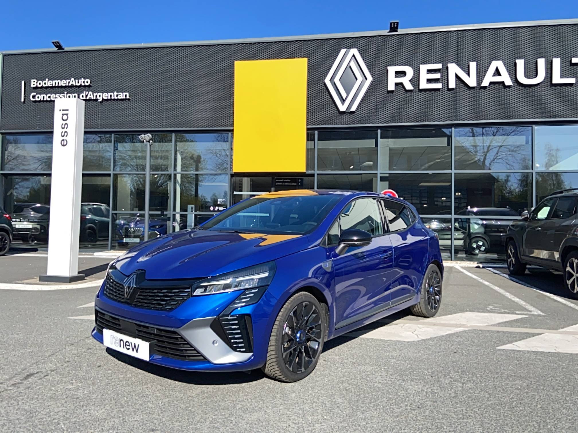 Renault Clio 5 Clio E-Tech full hybrid 145 occasion de 2023 en vente à Argentan