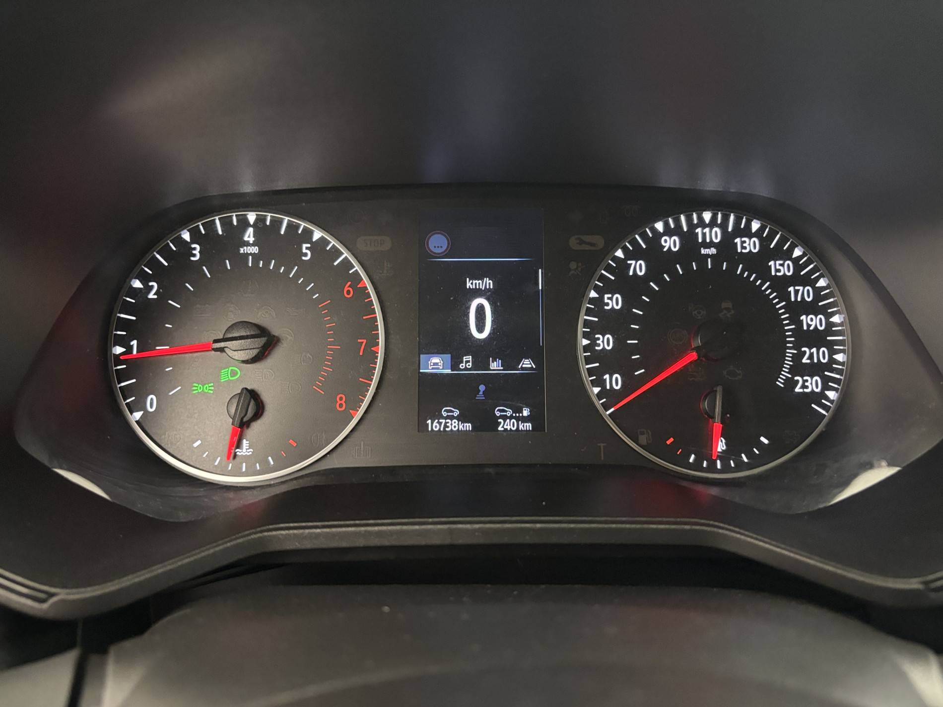Vente en ligne Renault Clio 5 Clio TCe 90 au prix de 14 490 €