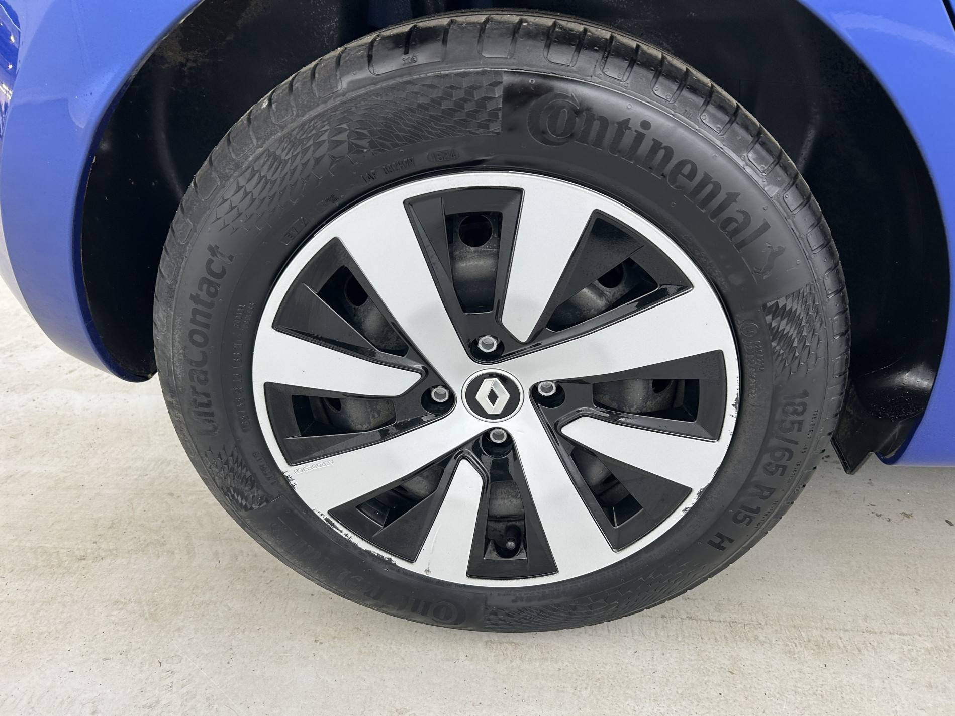 Vente en ligne Renault Clio 5 Clio TCe 90 au prix de 14 790 €
