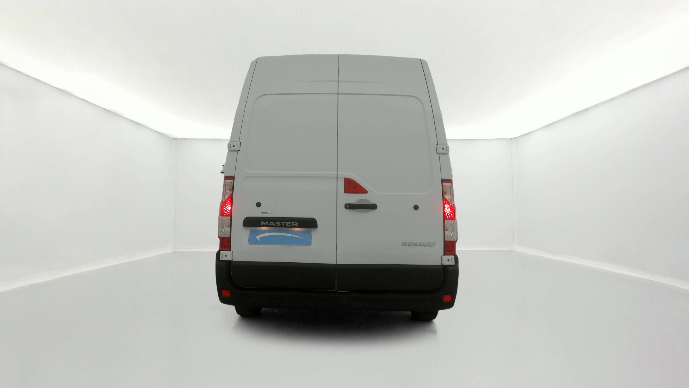 Vente en ligne Renault Master Fourgon MASTER FGN TRAC F3500 L2H2 BLUE DCI 135 au prix de 24 590 €