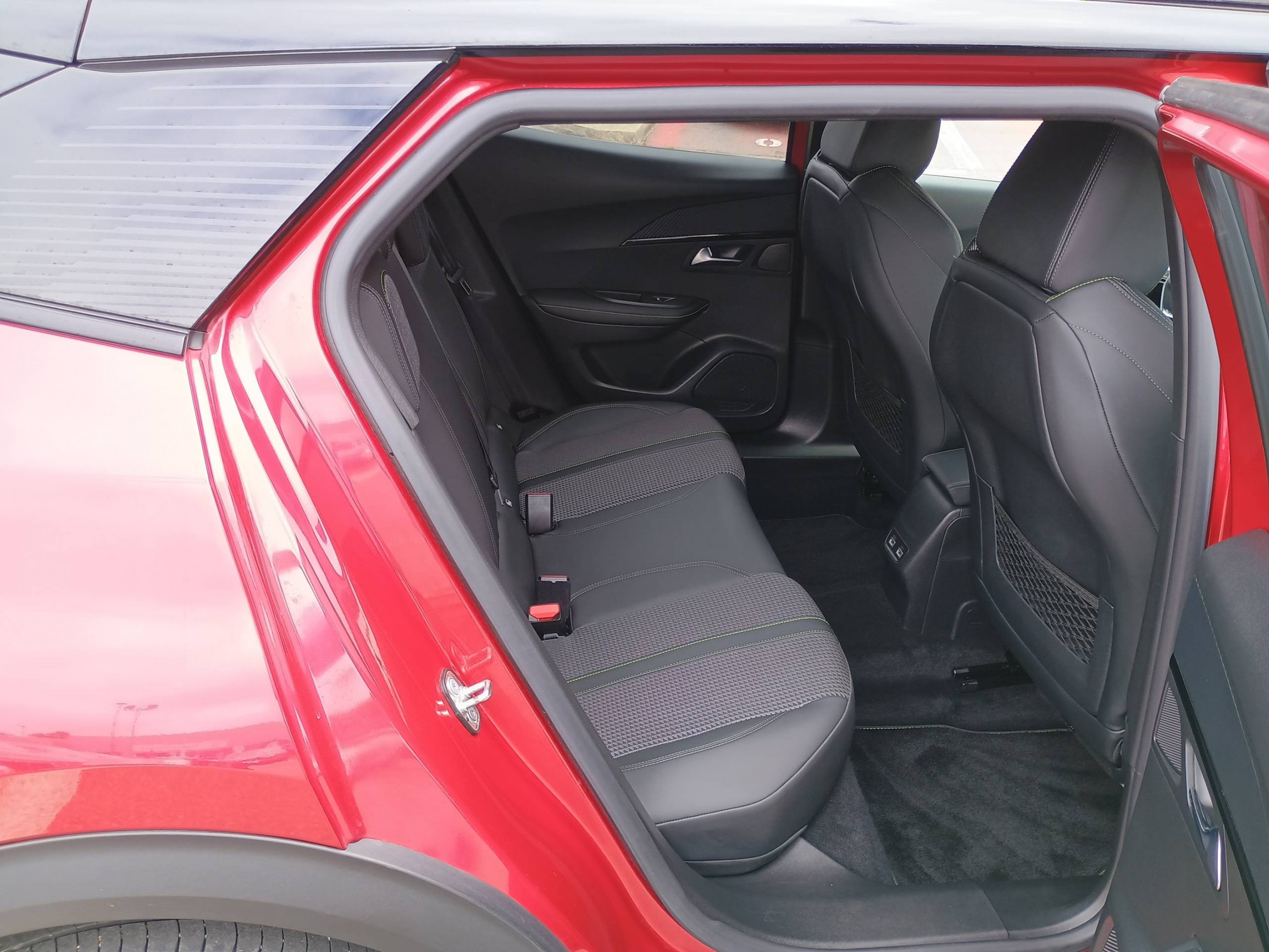 Vente en ligne Peugeot 2008  BlueHDi 130 S&S EAT8 au prix de 19 990 €