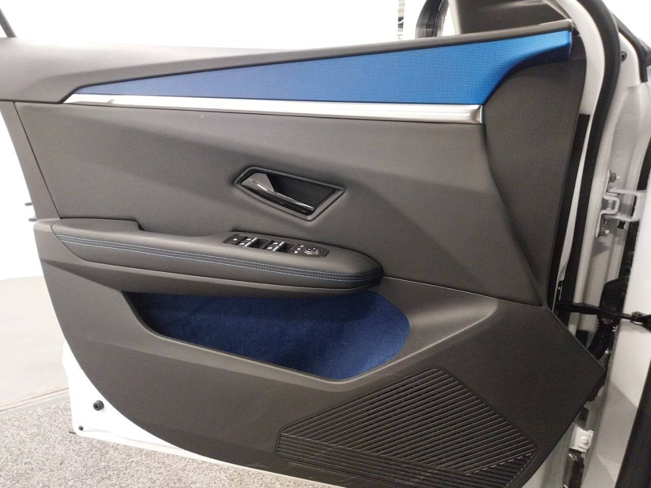 Vente en ligne Renault Scenic E-Tech  220 ch grande autonomie au prix de 40 500 €