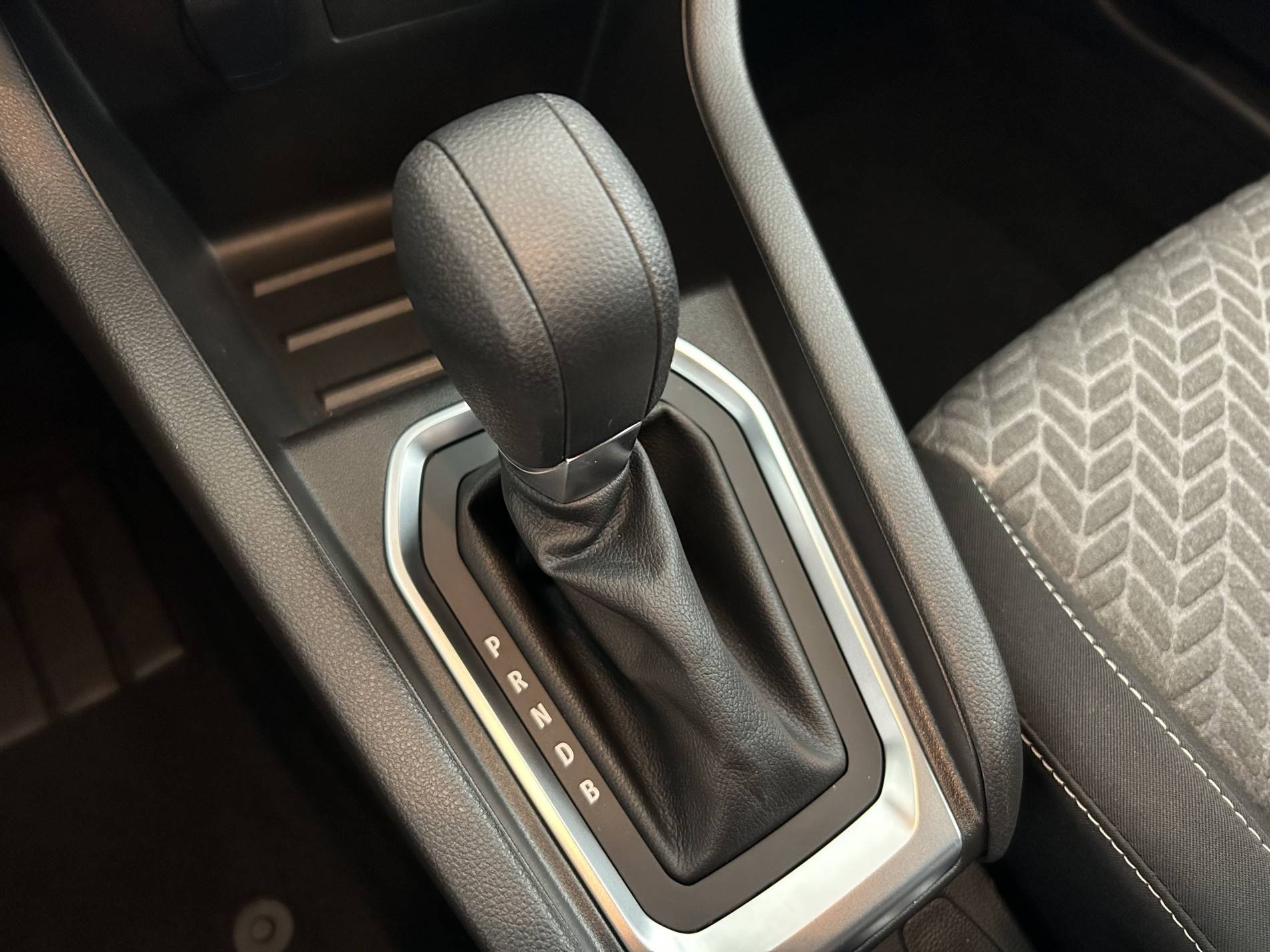 Vente en ligne Renault Clio 5 Clio E-Tech full hybrid 145 au prix de 17 490 €