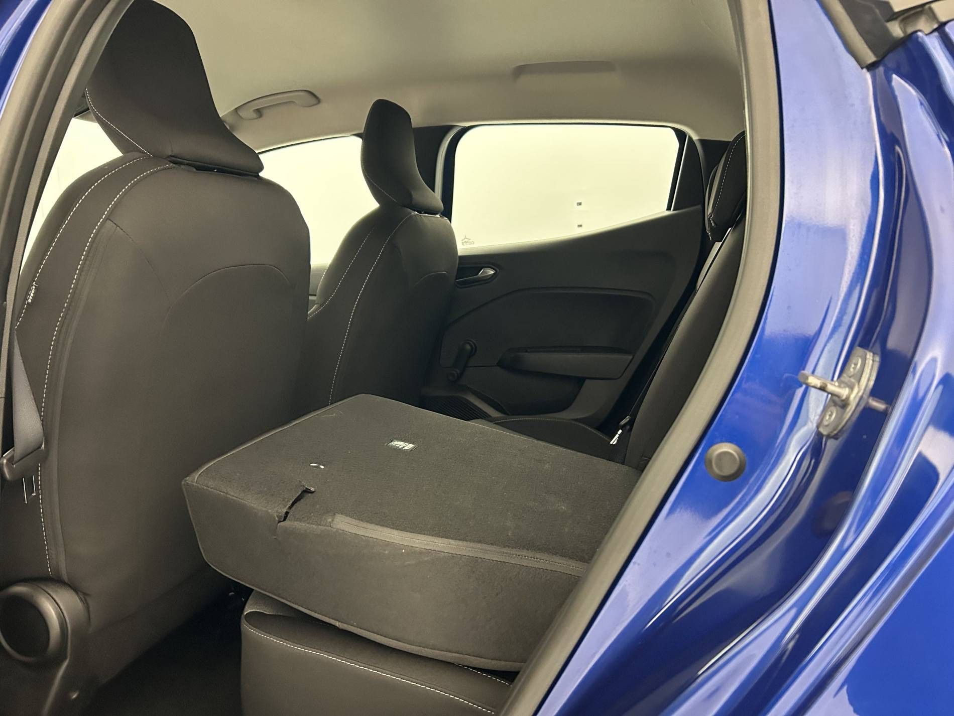 Vente en ligne Renault Clio 5 Clio Blue dCi 100 au prix de 16 990 €