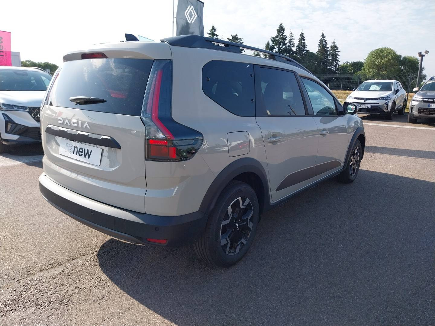 Vente en ligne Dacia Jogger Jogger ECO-G 120 auto 7 pl au prix de 25 350 €