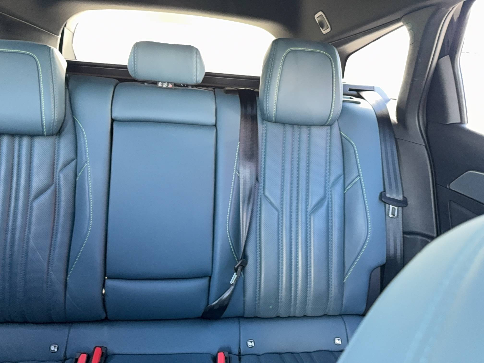 Vente en ligne Peugeot 308 SW  BlueHDi 130ch S&S EAT8 au prix de 17 490 €