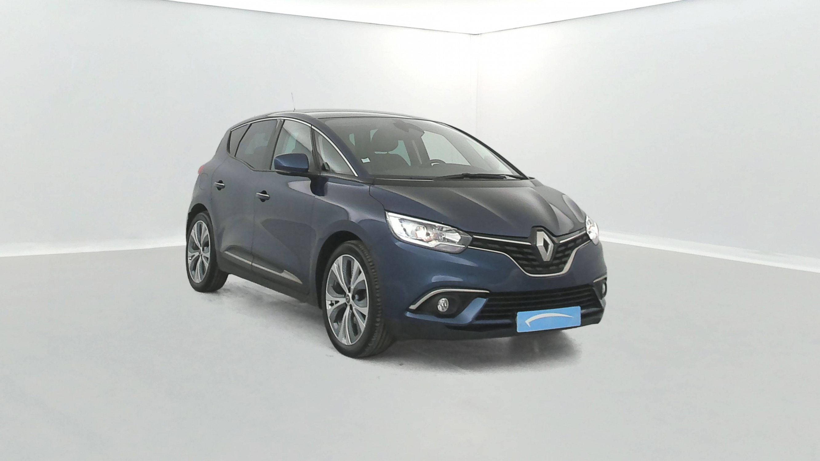 Vente en ligne Renault Scenic 4 Scenic Blue dCi 120 au prix de 16 390 €
