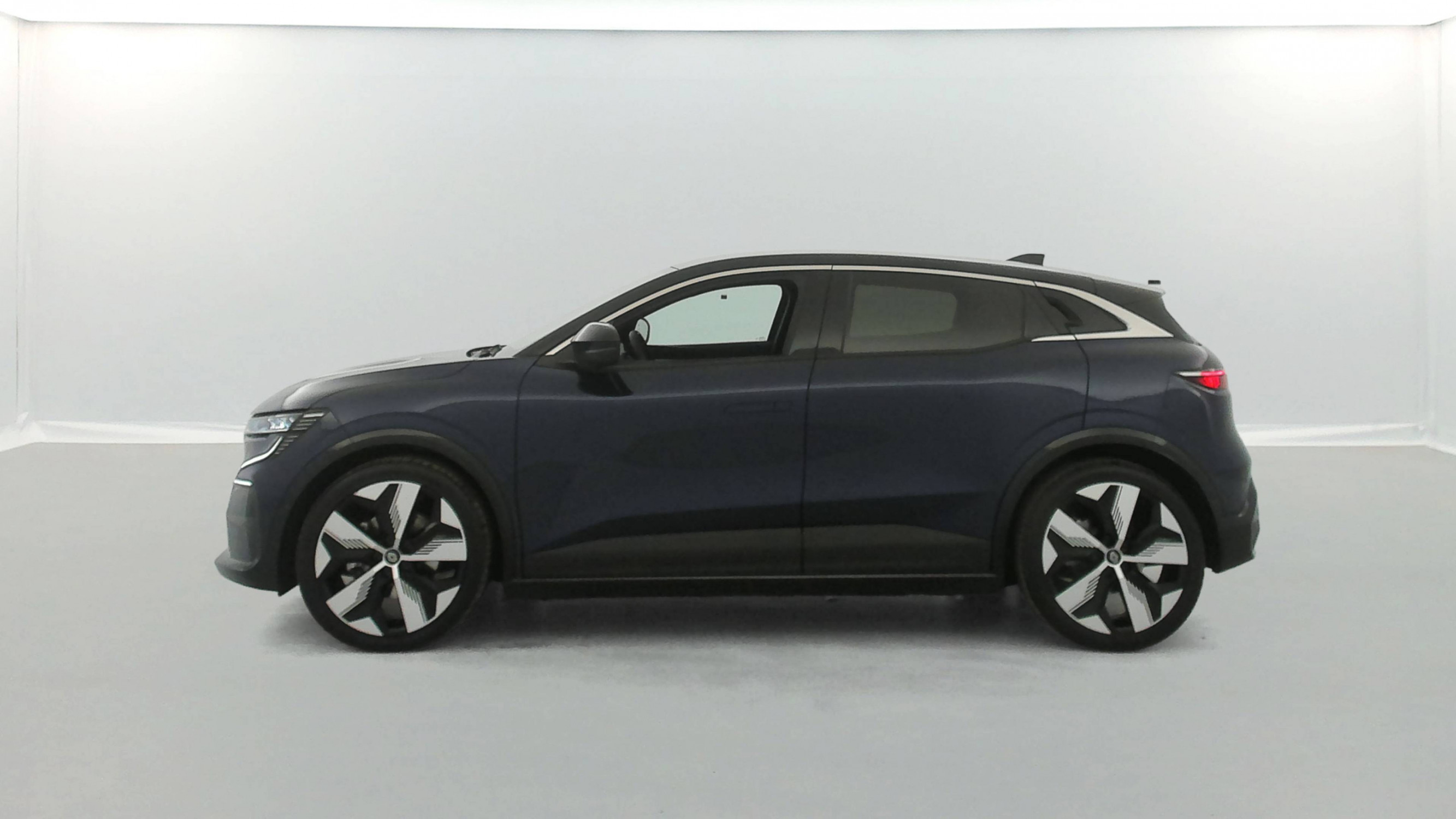 Vente en ligne Renault Megane E-Tech  220 ch autonomie confort GSR2 au prix de 30 300 €