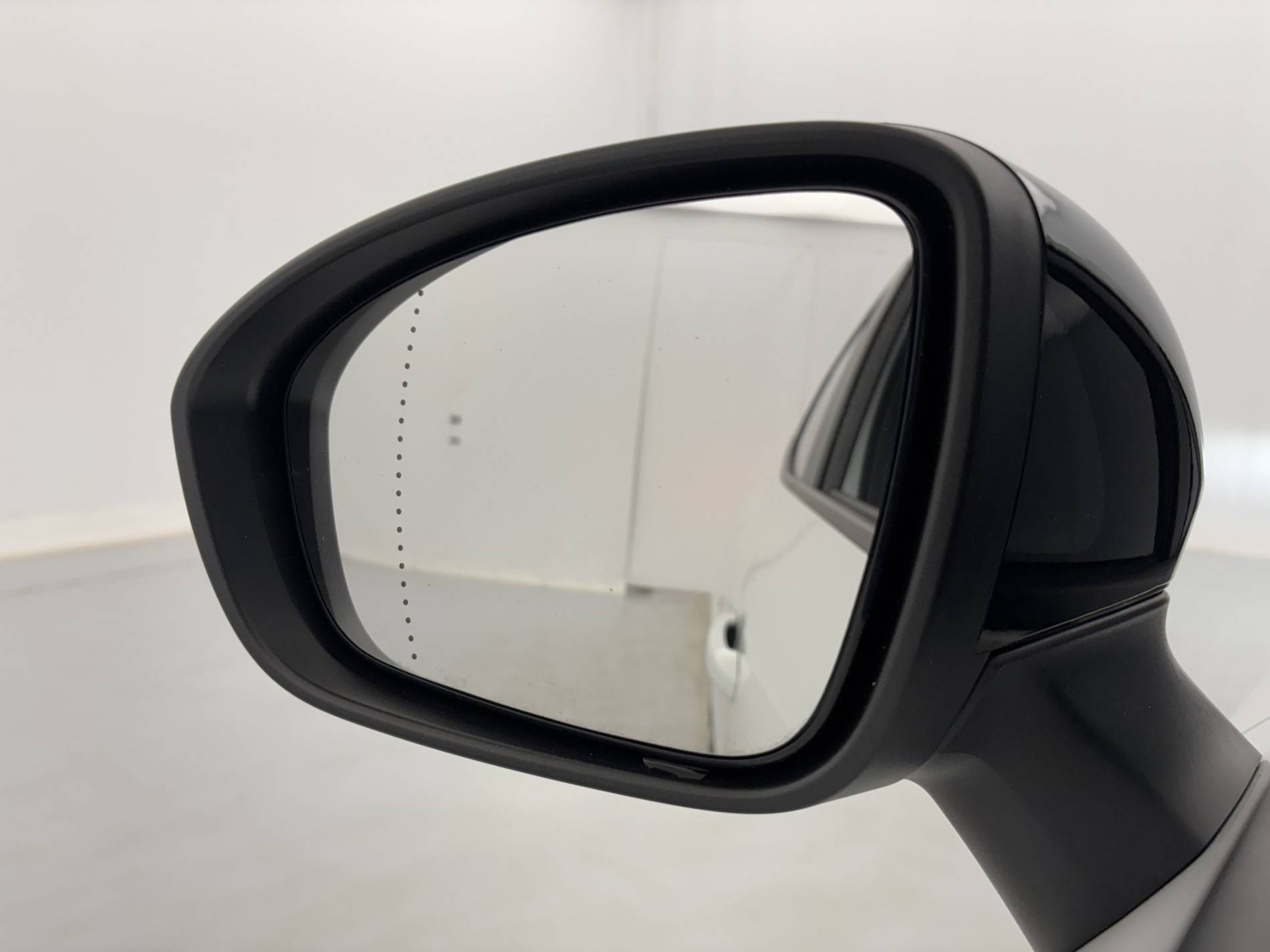 Vente en ligne Renault Clio 5 Clio E-Tech full hybrid 145 au prix de 15 490 €