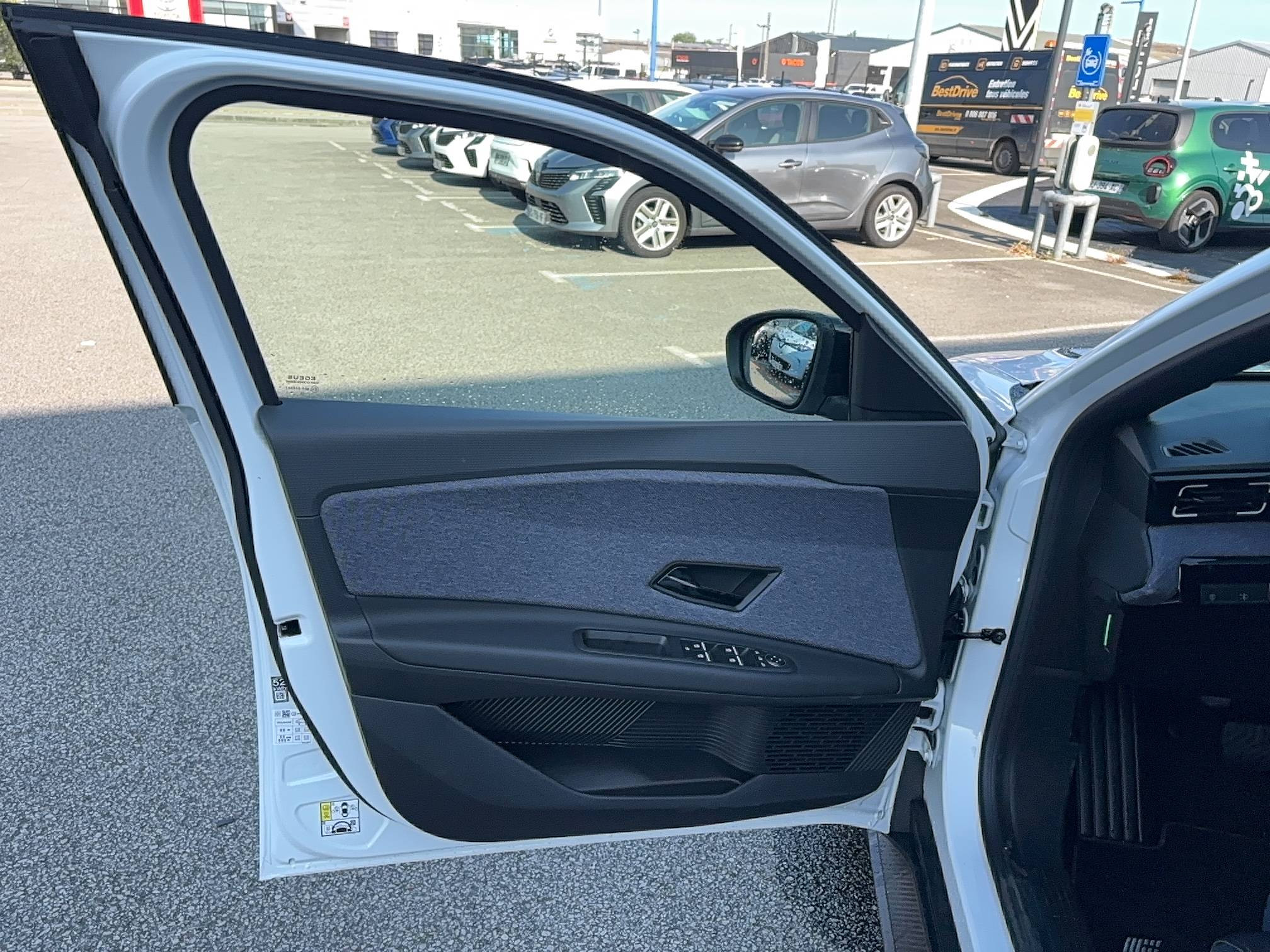Vente en ligne Renault R5 E-Tech  150 ch autonomie confort au prix de 32 900 €