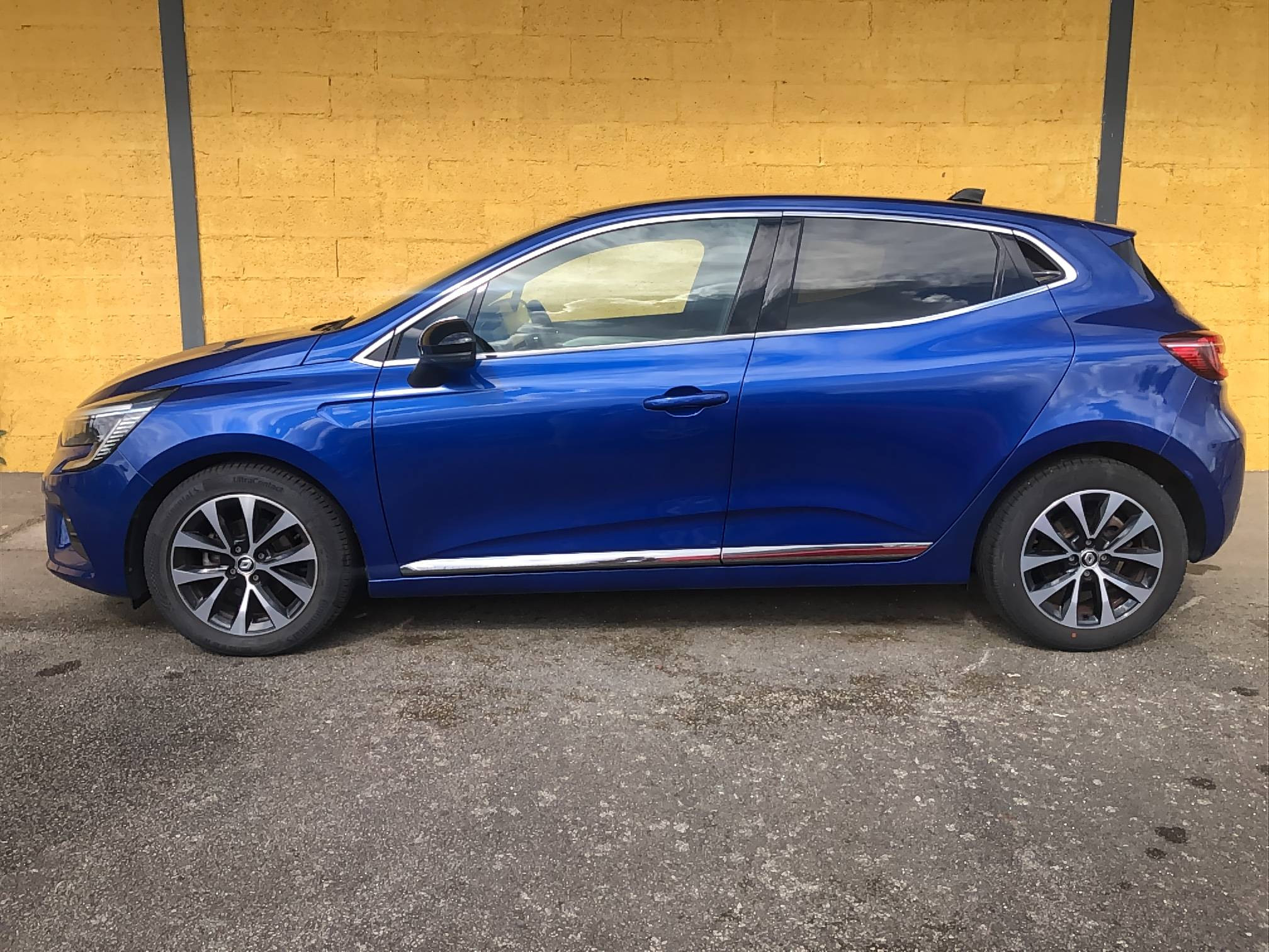 Vente en ligne Renault Clio 5 Clio TCe 90 au prix de 16 490 €