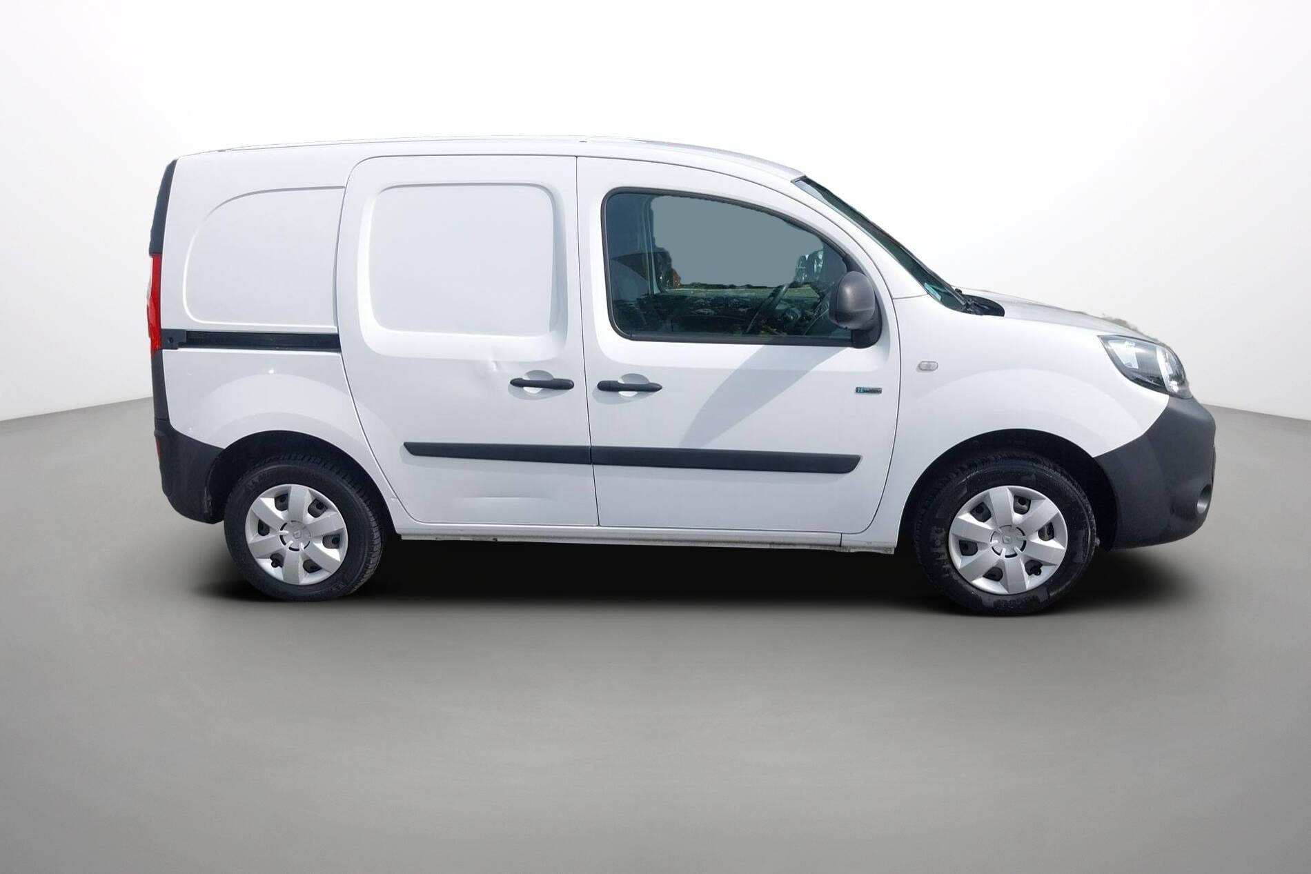 Vente en ligne Renault Kangoo Electrique KANGOO Z.E. ACHAT INTEGRAL au prix de 13 990 €