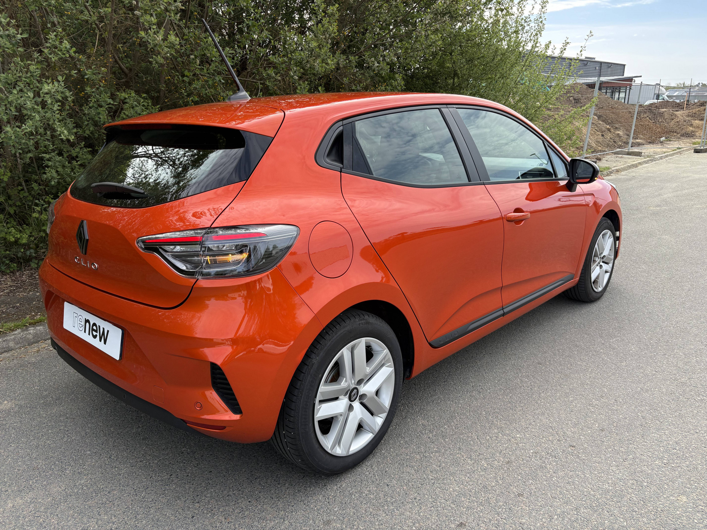 Vente en ligne Renault Clio 5 Clio Blue dCi 100 ch GSR2 au prix de 17 990 €