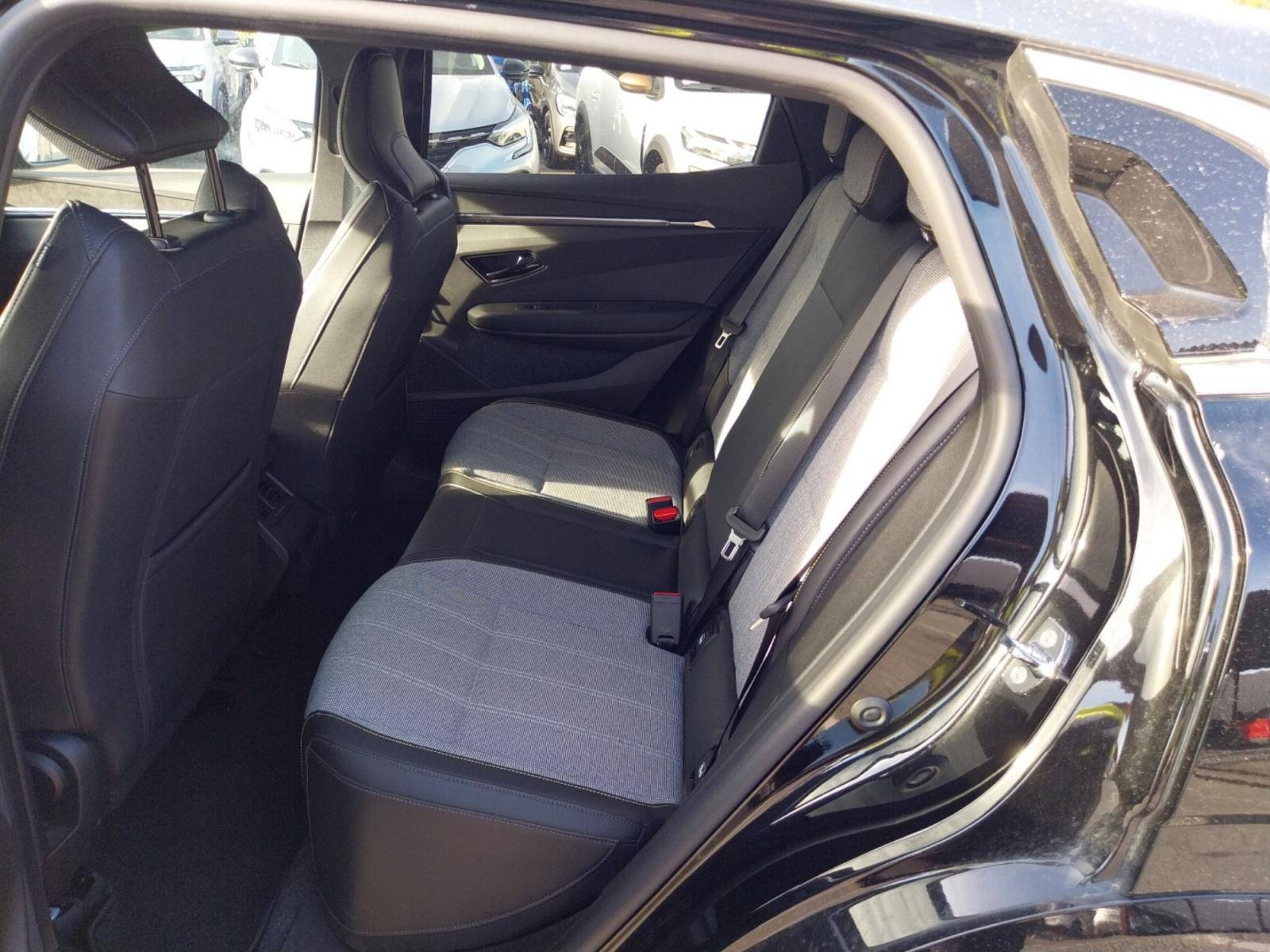 Vente en ligne Renault Megane E-Tech  EV60 220 ch super charge au prix de 25 990 €