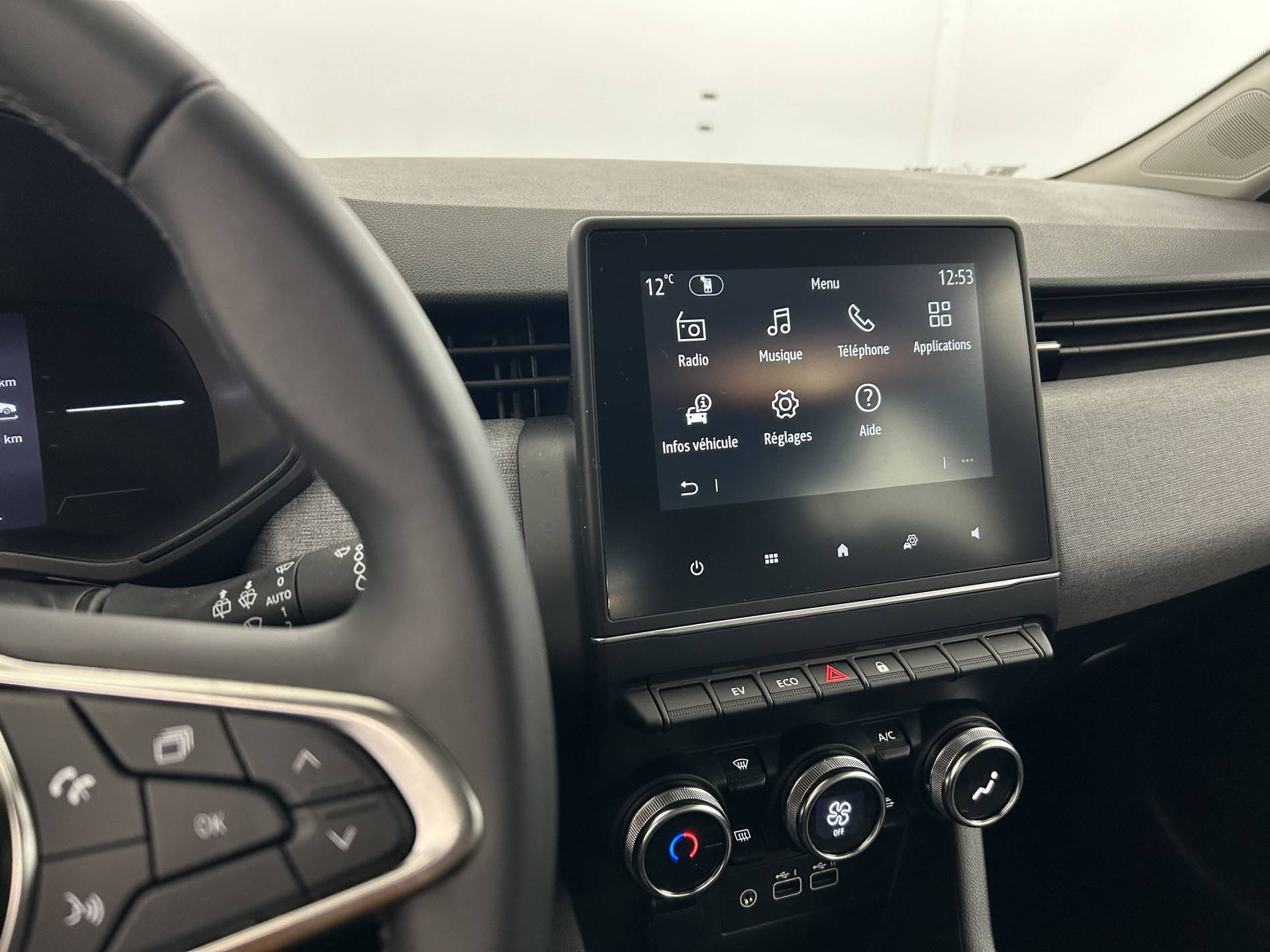 Vente en ligne Renault Clio 5 Clio E-Tech full hybrid 145 ch GSR2 au prix de 18 790 €