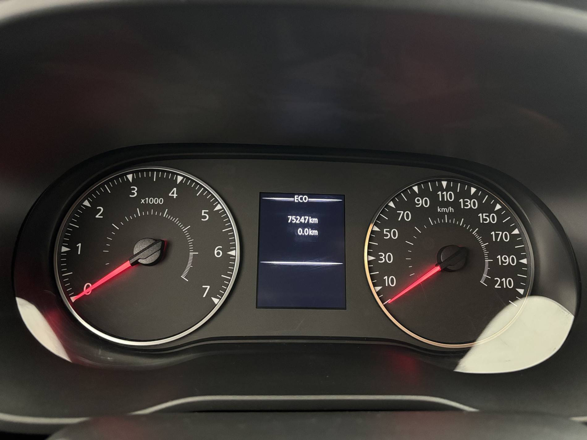 Vente en ligne Dacia Duster  dCi 110 EDC 4x2 au prix de 15 790 €