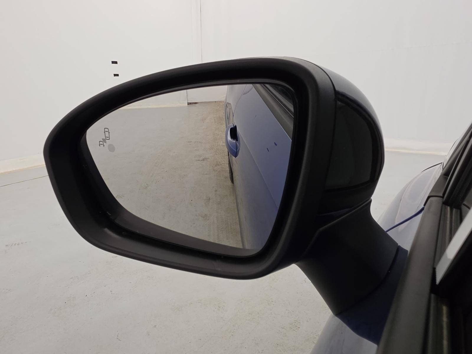 Vente en ligne Renault Clio 5 Clio E-Tech full hybrid 145 ch GSR2 au prix de 23 490 €