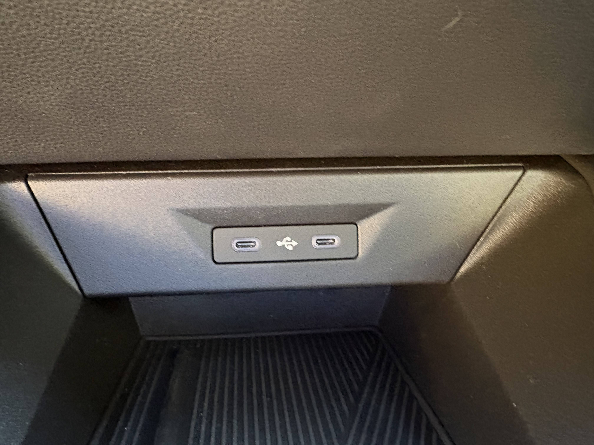 Vente en ligne Renault Clio 6 Clio E-Tech full hybrid 160 ch au prix de 24 490 €