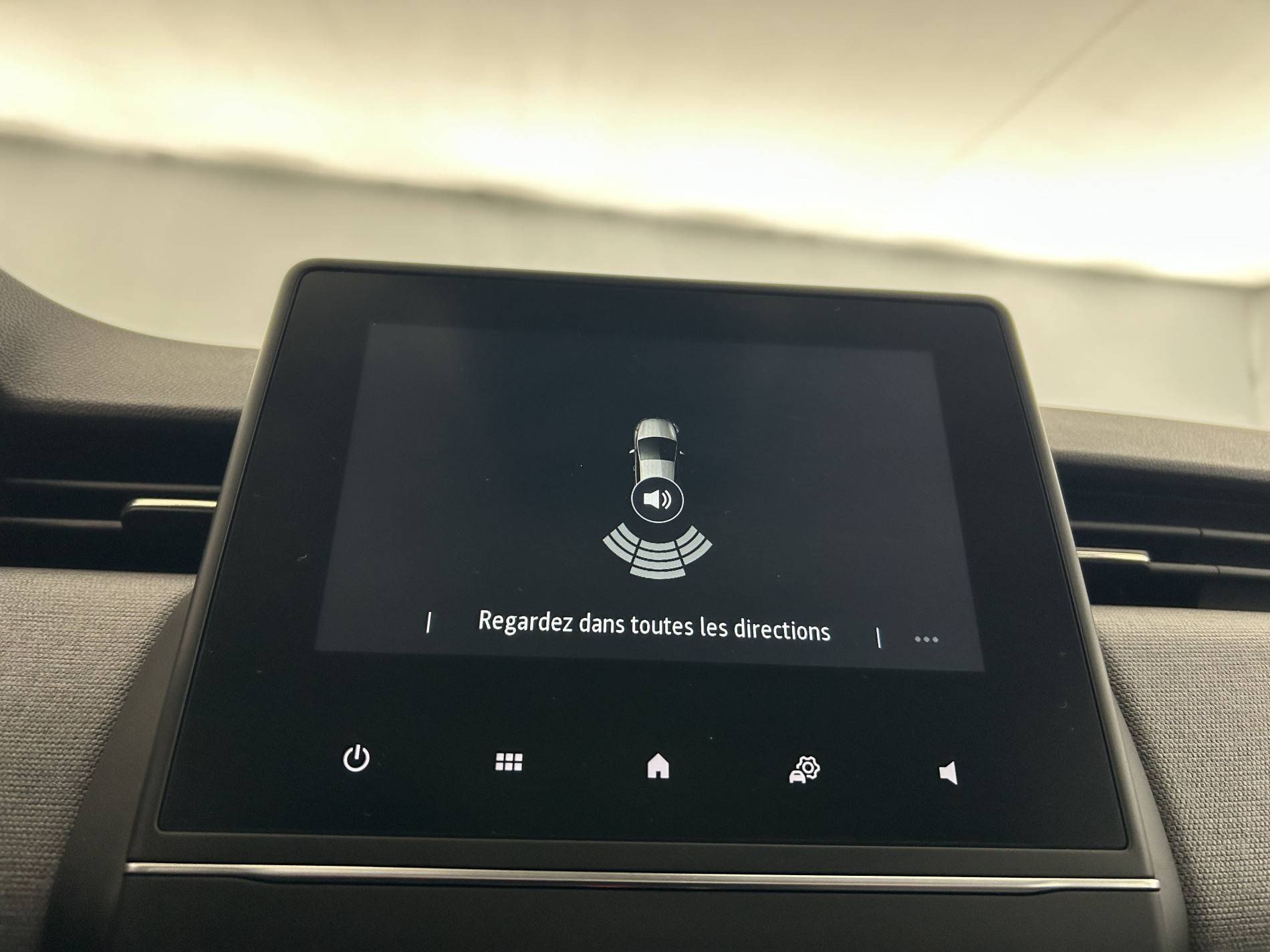 Vente en ligne Renault Clio 5 Clio E-Tech full hybrid 145 ch GSR2 au prix de 19 990 €