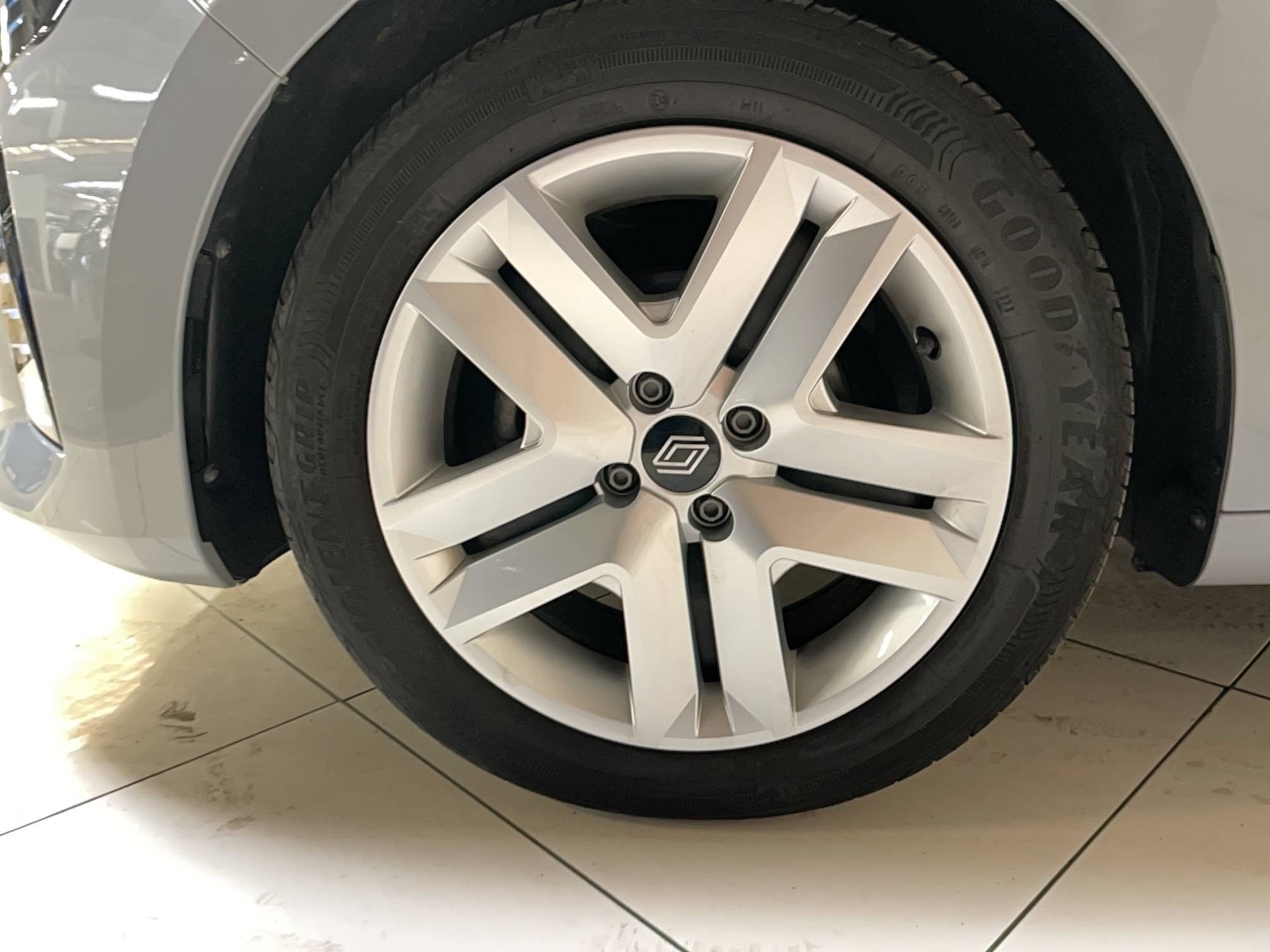 Vente en ligne Renault Clio 5 Clio TCe 90 au prix de 15 990 €