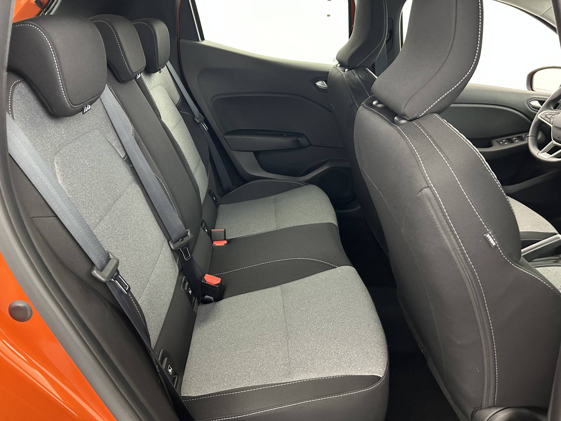 Vente en ligne Renault Clio 5 Clio Blue dCi 100 ch GSR2 au prix de 16 990 €