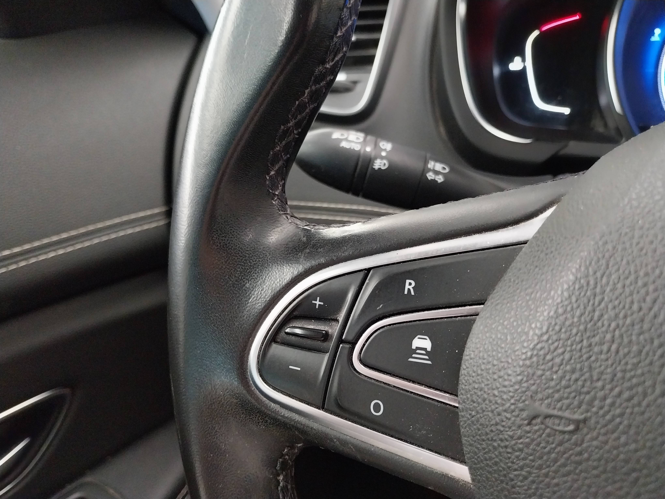 Vente en ligne Renault Scenic 4 Scenic Blue dCi 150 au prix de 14 990 €