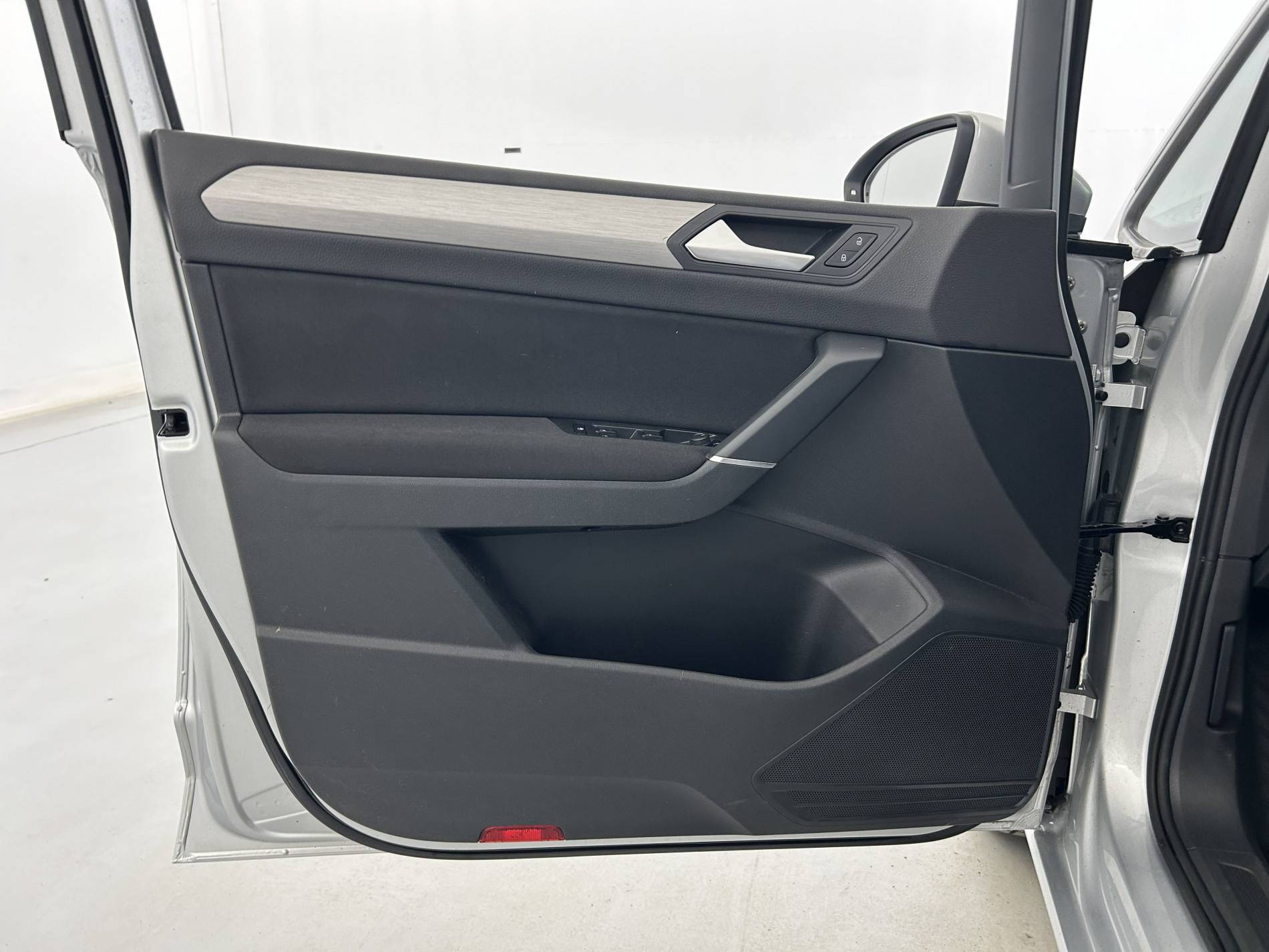 Vente en ligne Volkswagen Touran Touran 1.6 TDI 115 BMT 7pl au prix de 17 990 €