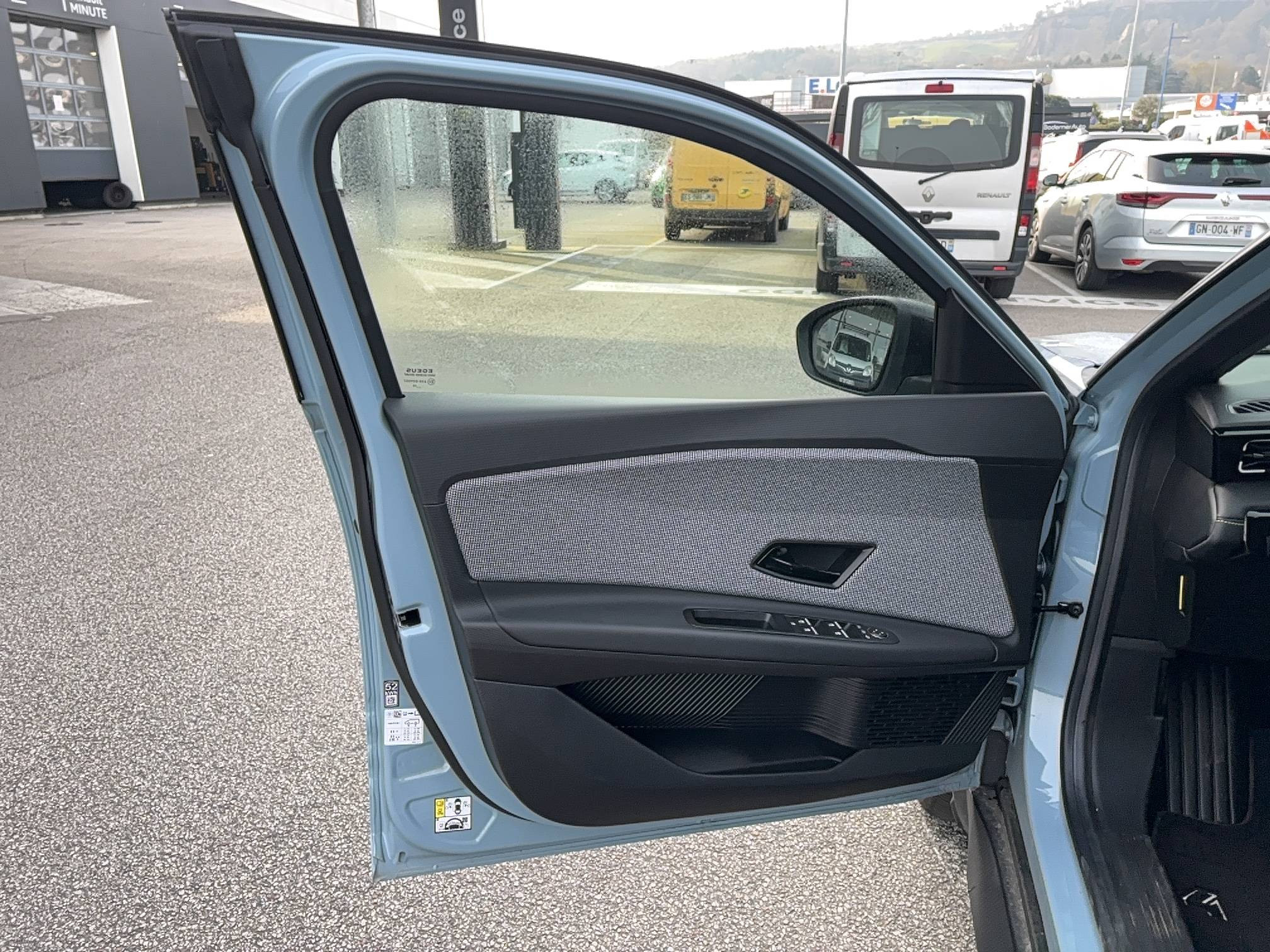 Vente en ligne Renault R4 E-Tech  150 ch autonomie confort au prix de 35 900 €