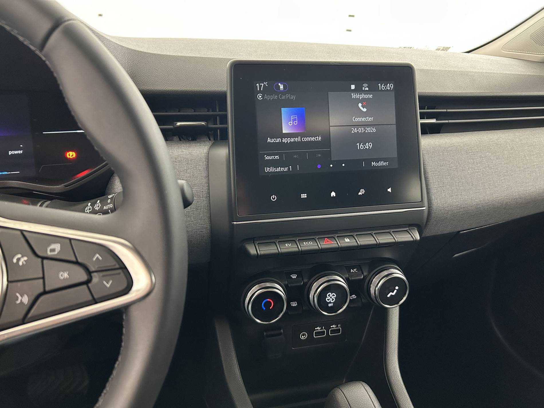 Vente en ligne Renault Clio 5 Clio E-Tech full hybrid 145 ch GSR2 au prix de 19 690 €