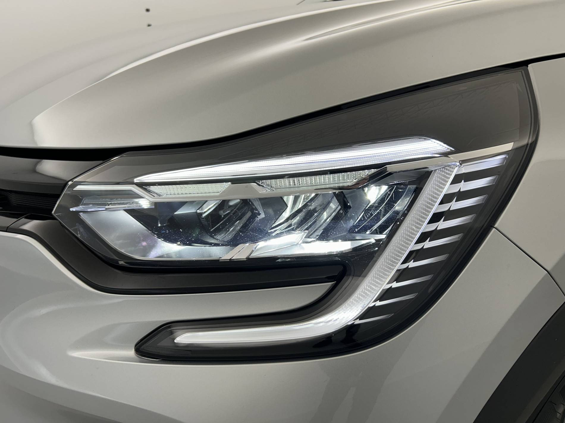 Vente en ligne Renault Captur  E-Tech 145 au prix de 19 990 €